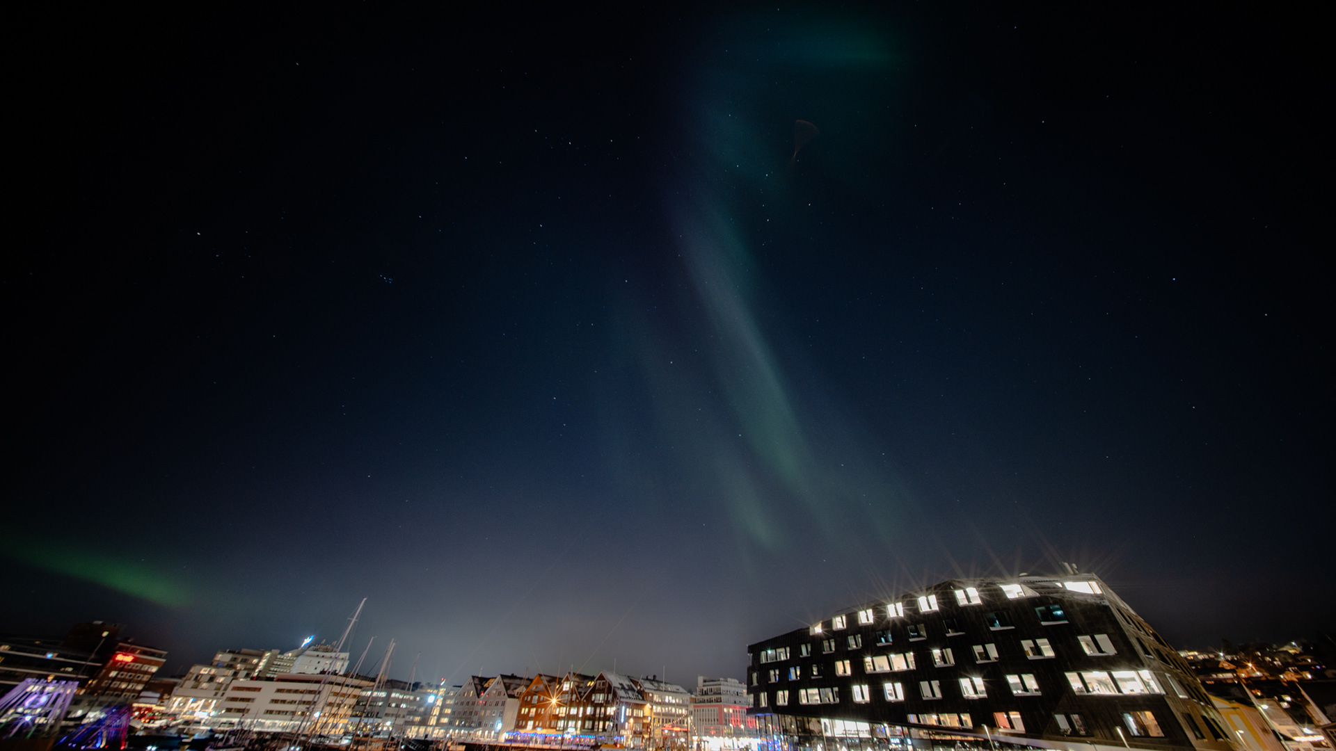 Aurora Borealis seen breifly over the town