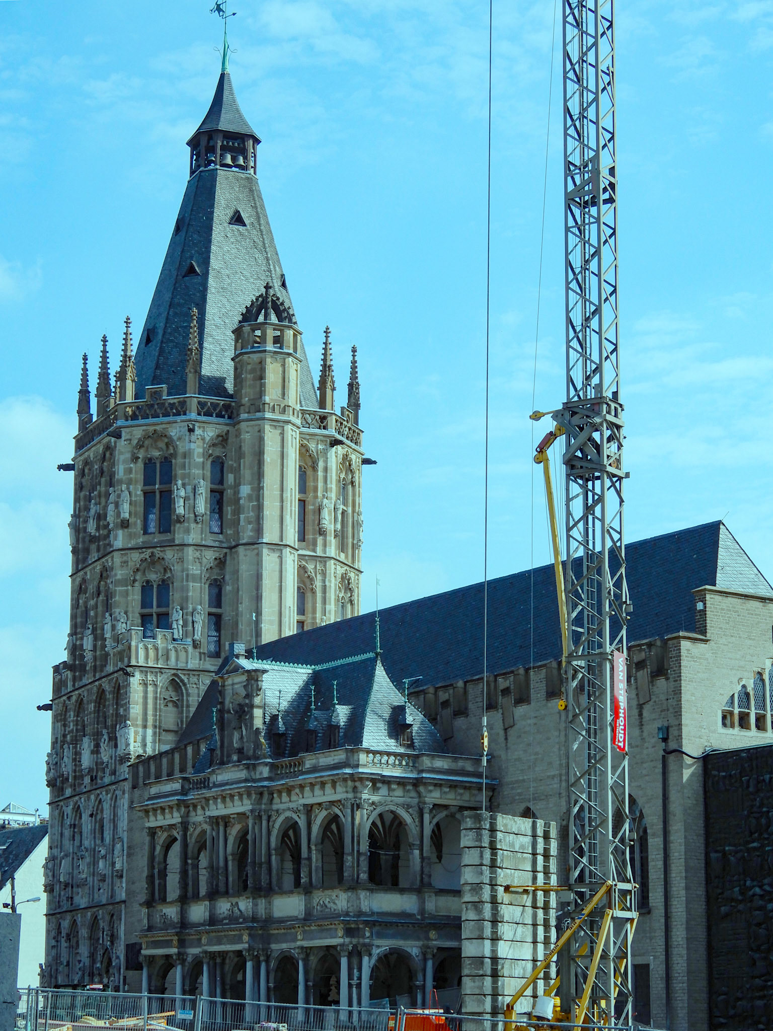 Municipal building in Cologne with construction in the foreground