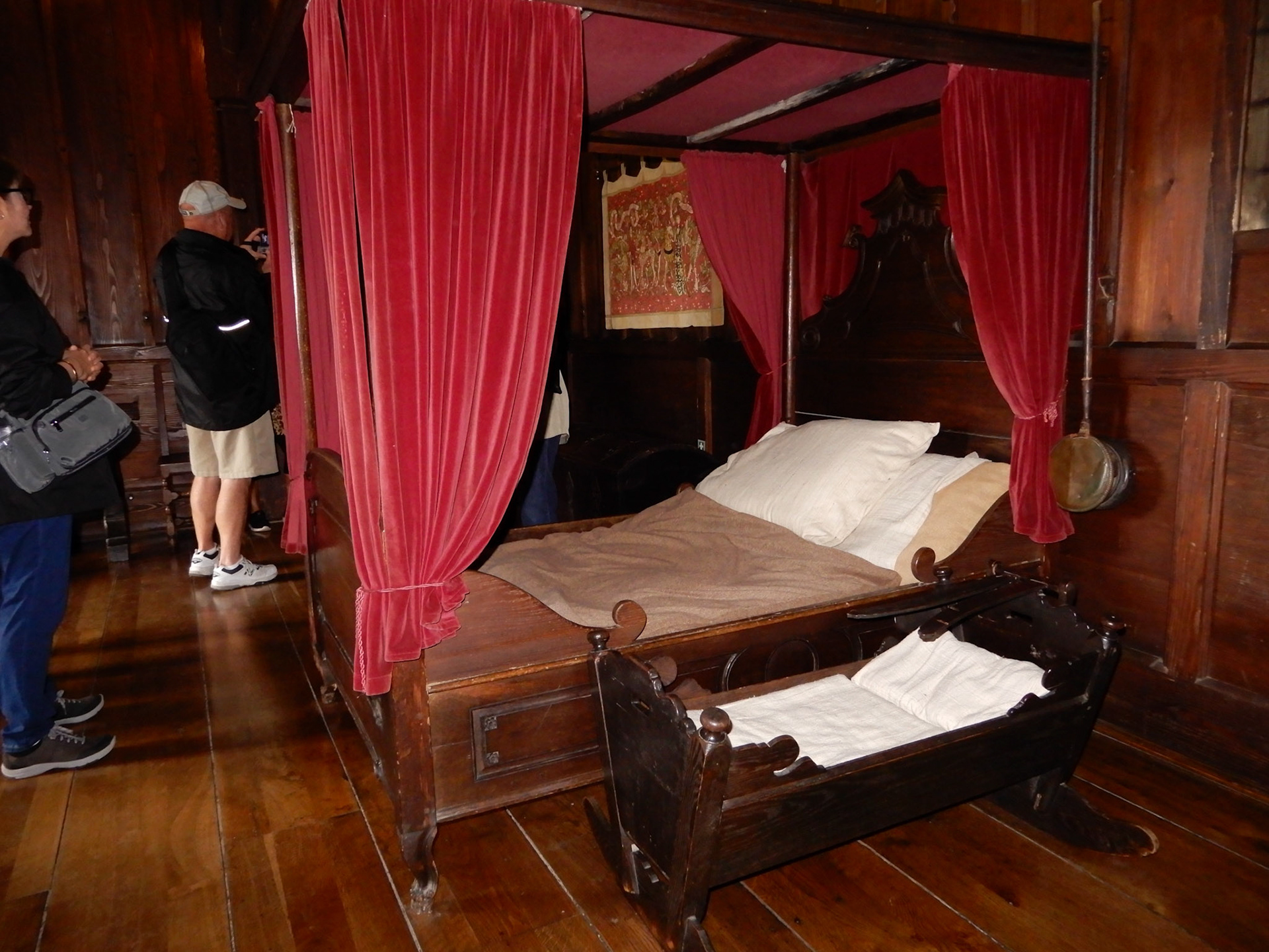 Master's bedroom at Marksburg Castle