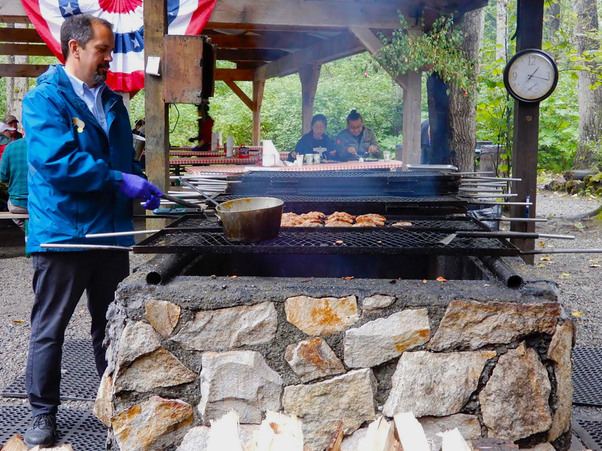 Grilling salmon steaks in Liarsville