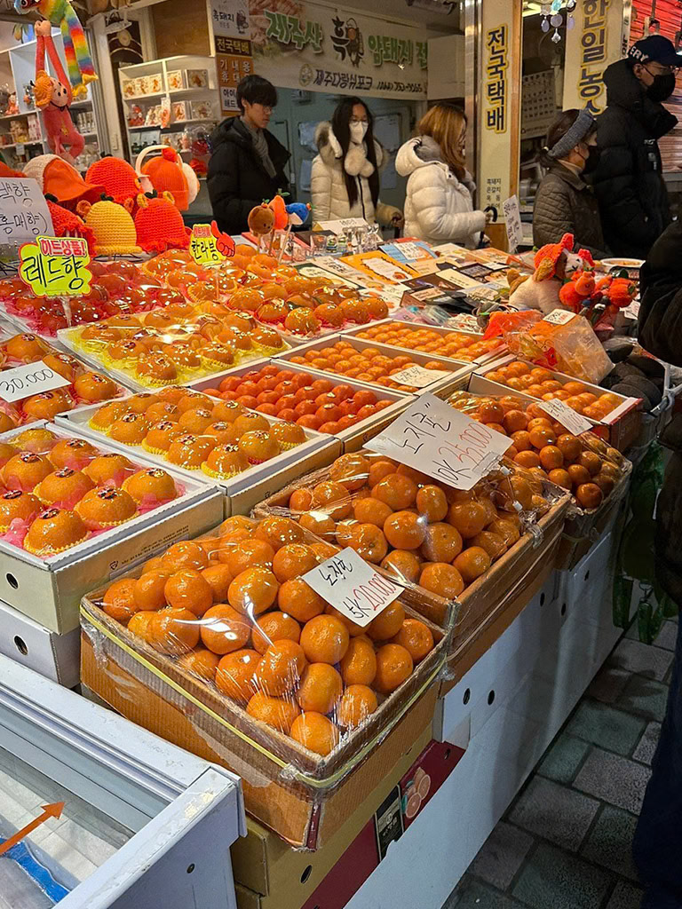 Dongmun Traditional Market