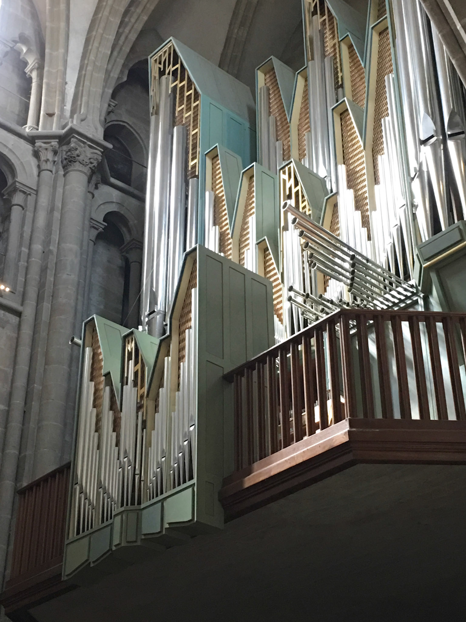 St. Pierre Cathedral's beautiful pipe organ