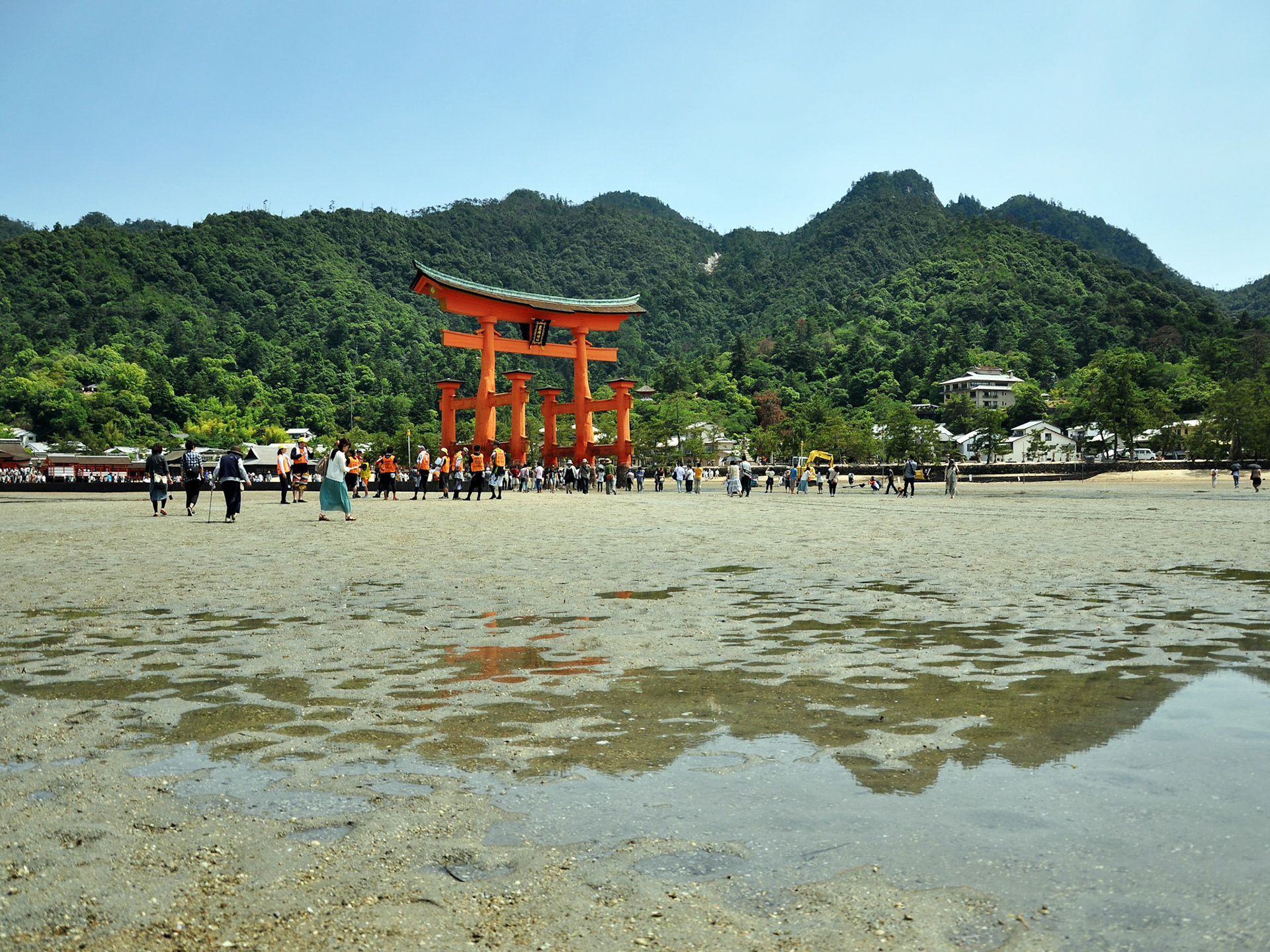 Itsukushima Shrine's "floating" torii gate at low tide