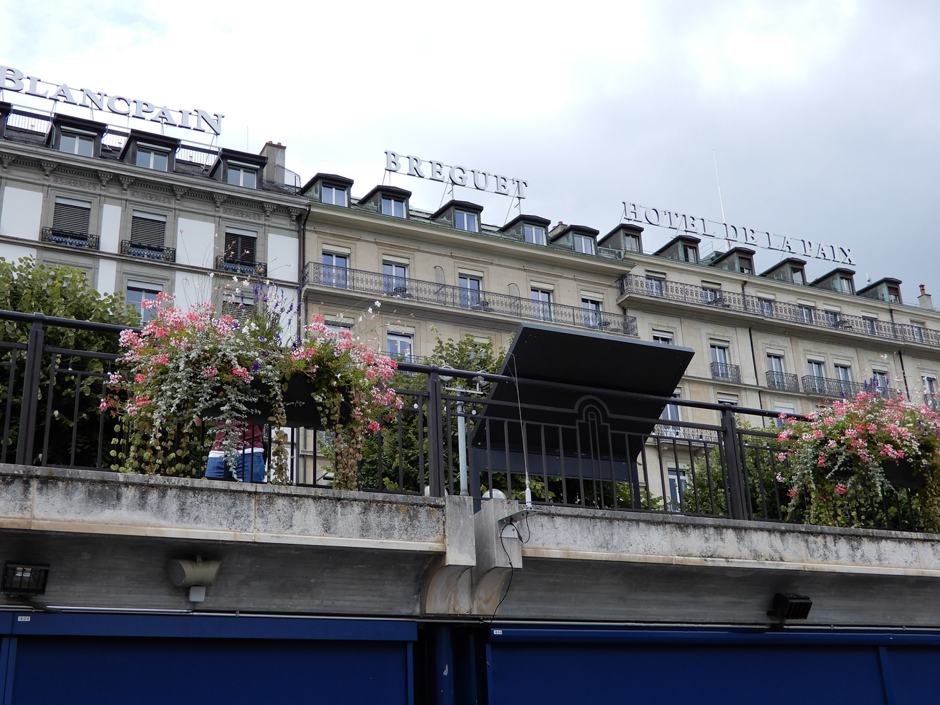 Business and hotels along Geneva's waterfront