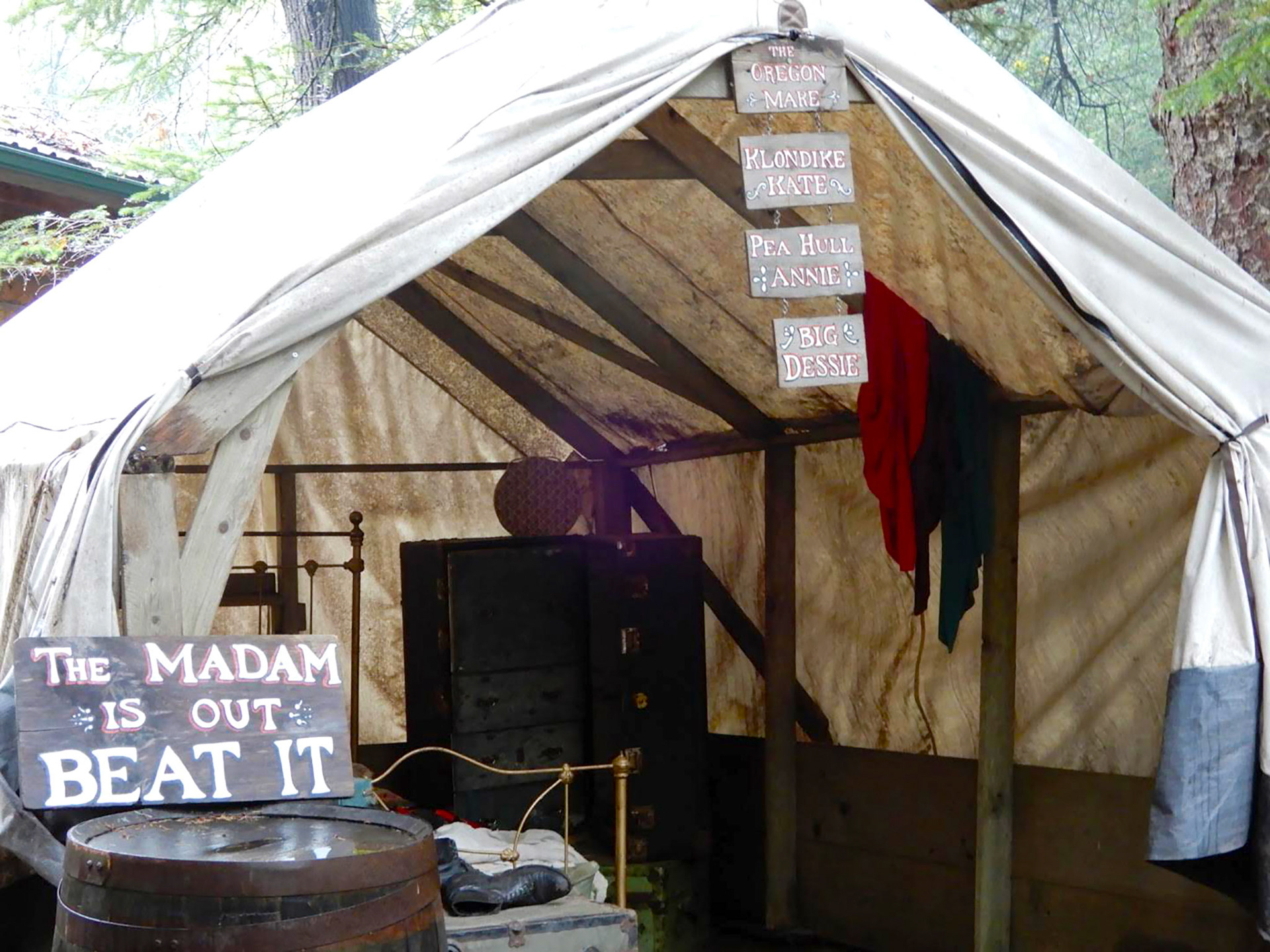 The Liarsville Camp, near Skagway, was originally named after journalists who came here during the Klondike Gold Rush and cooked up all manner of tall tales.