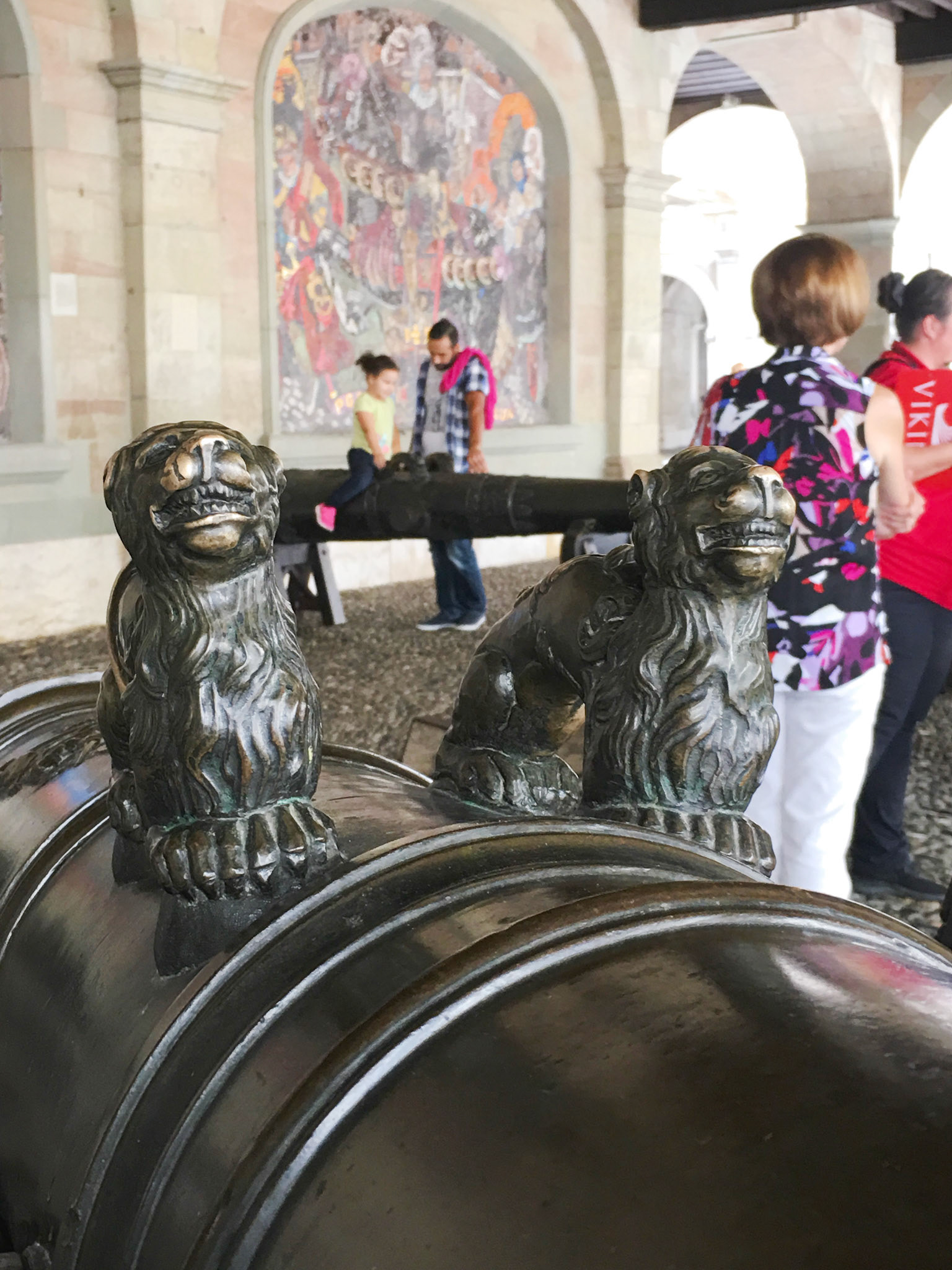 L'ancien Arsenal antique cannon