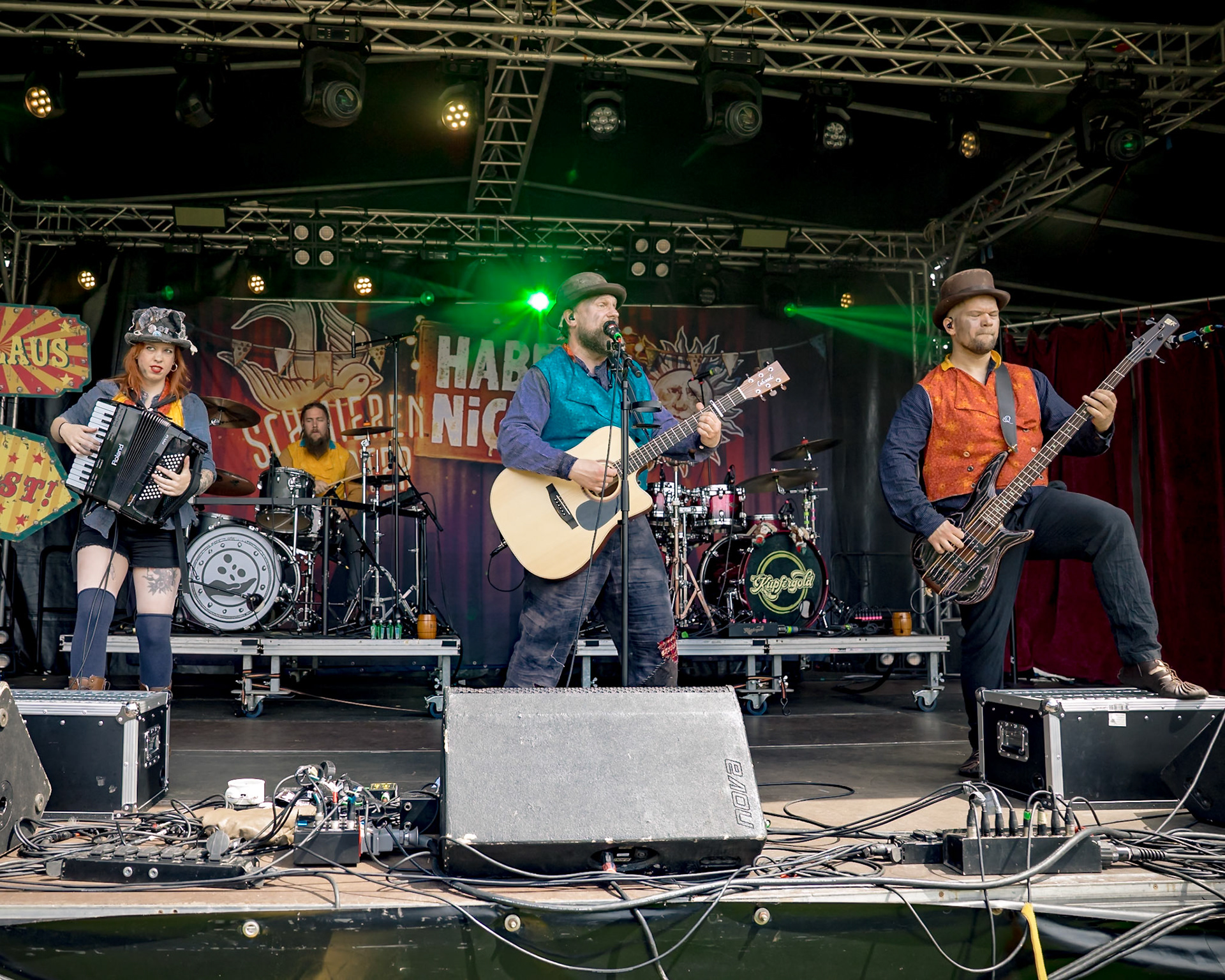 Die Habenichtse - MPS Rastede