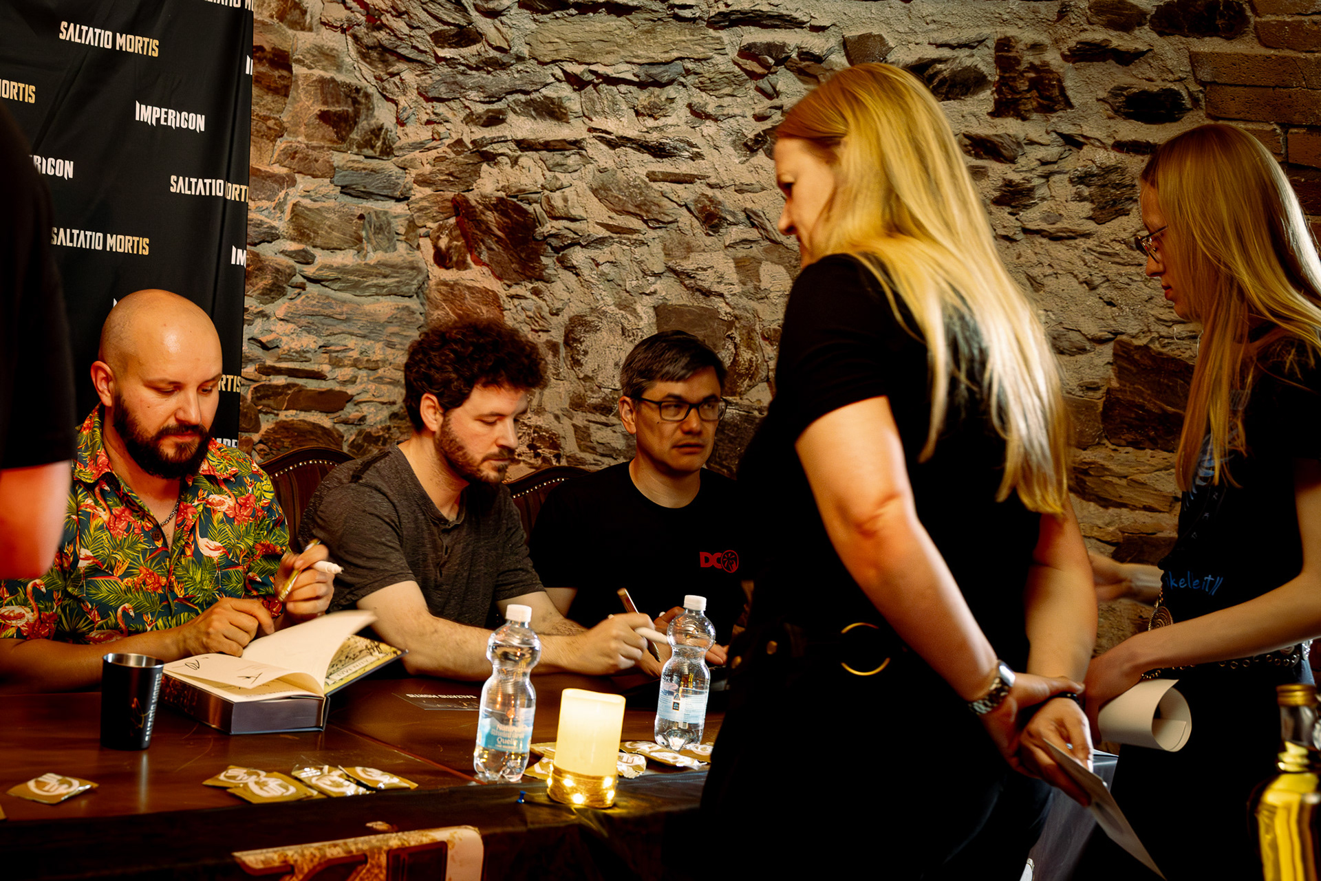 Autogrammstunde Saltatio Mortis