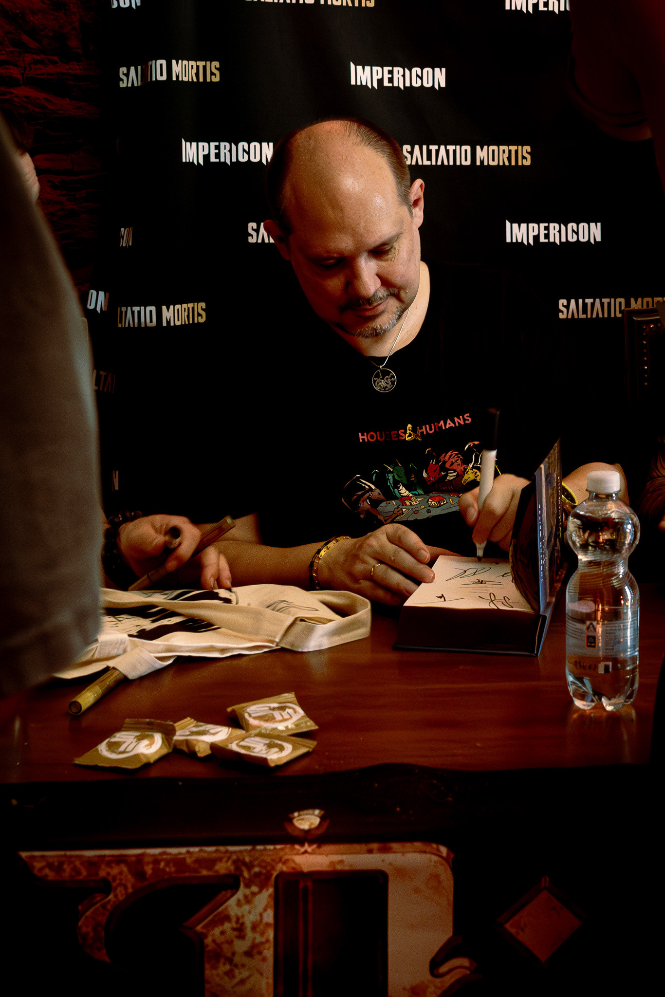 Autogrammstunde Saltatio Mortis