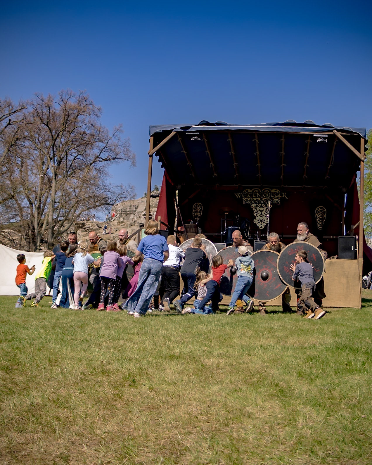 Kampf der Wikinger @ Wikinger auf Burg Regenstein