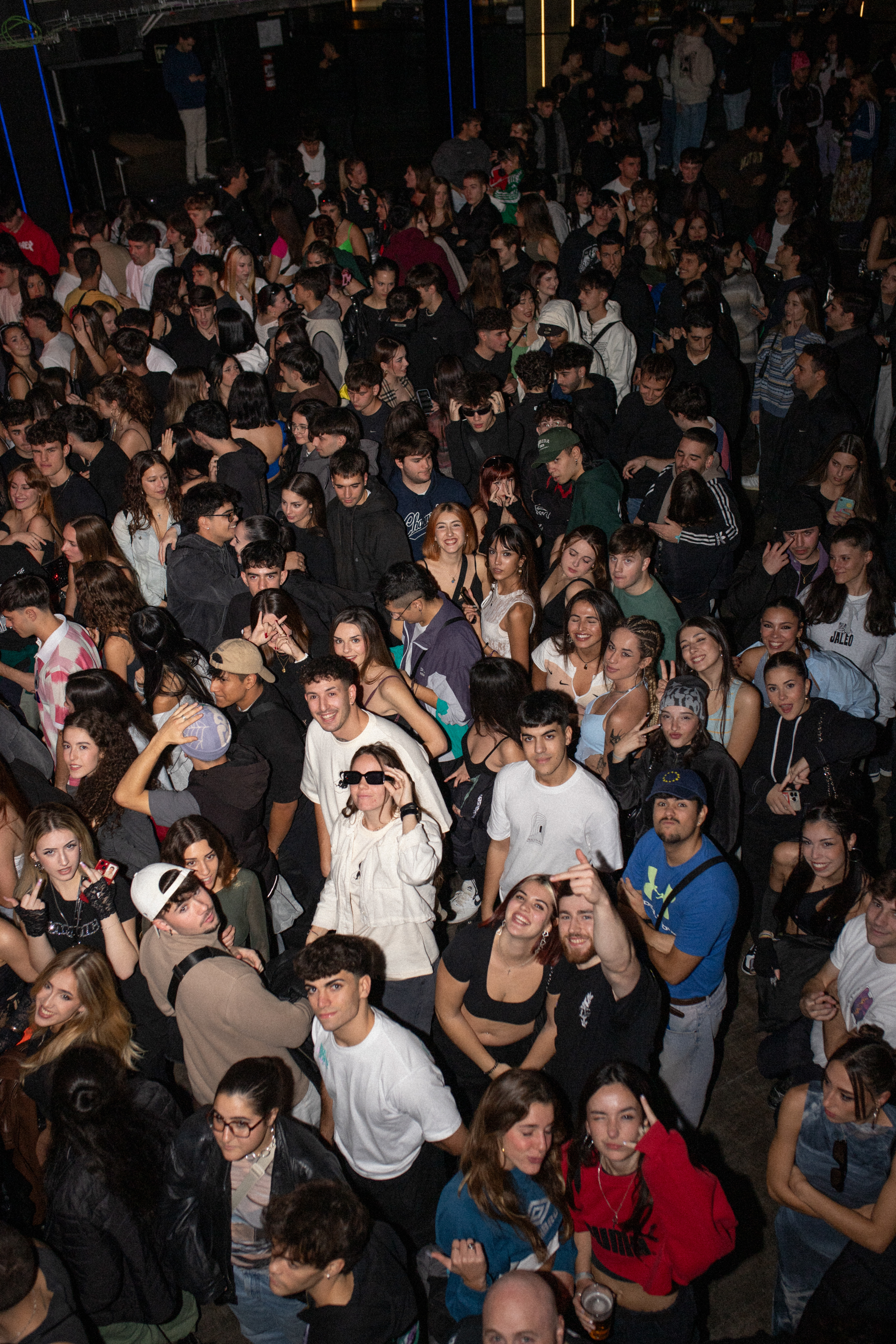 BON CALSO GIRA OUTTA CONTROL MADRID