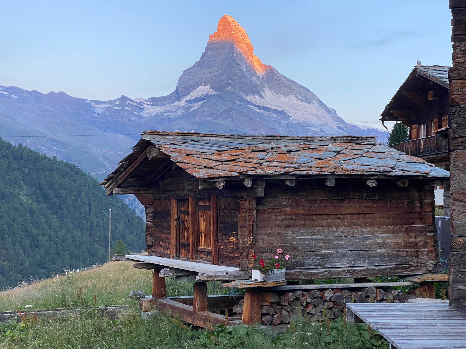 Sunrise at Matterhorn from Findeln