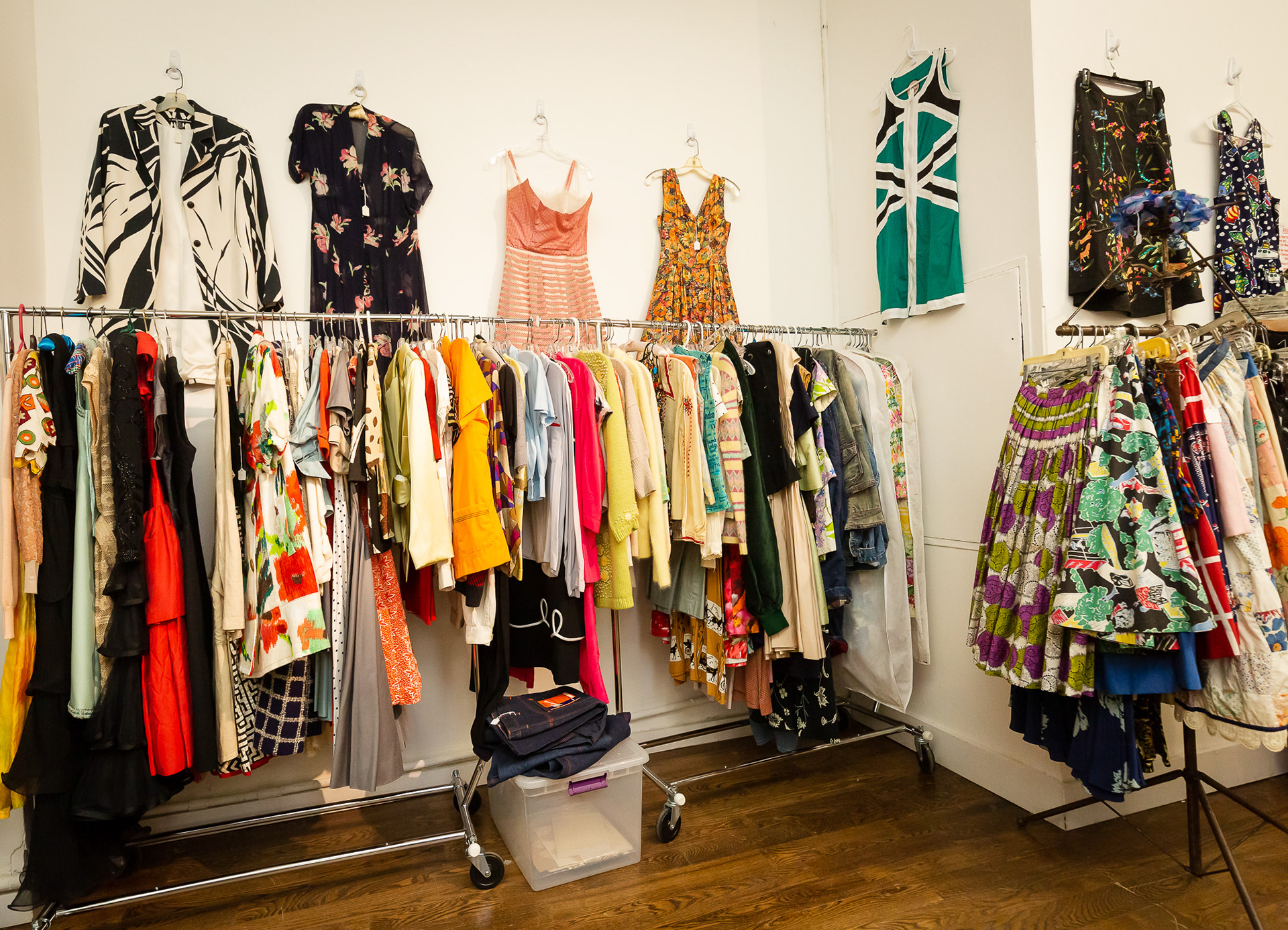 Manhattan Vintage Clothing Show – The Best in Vintage Shopping