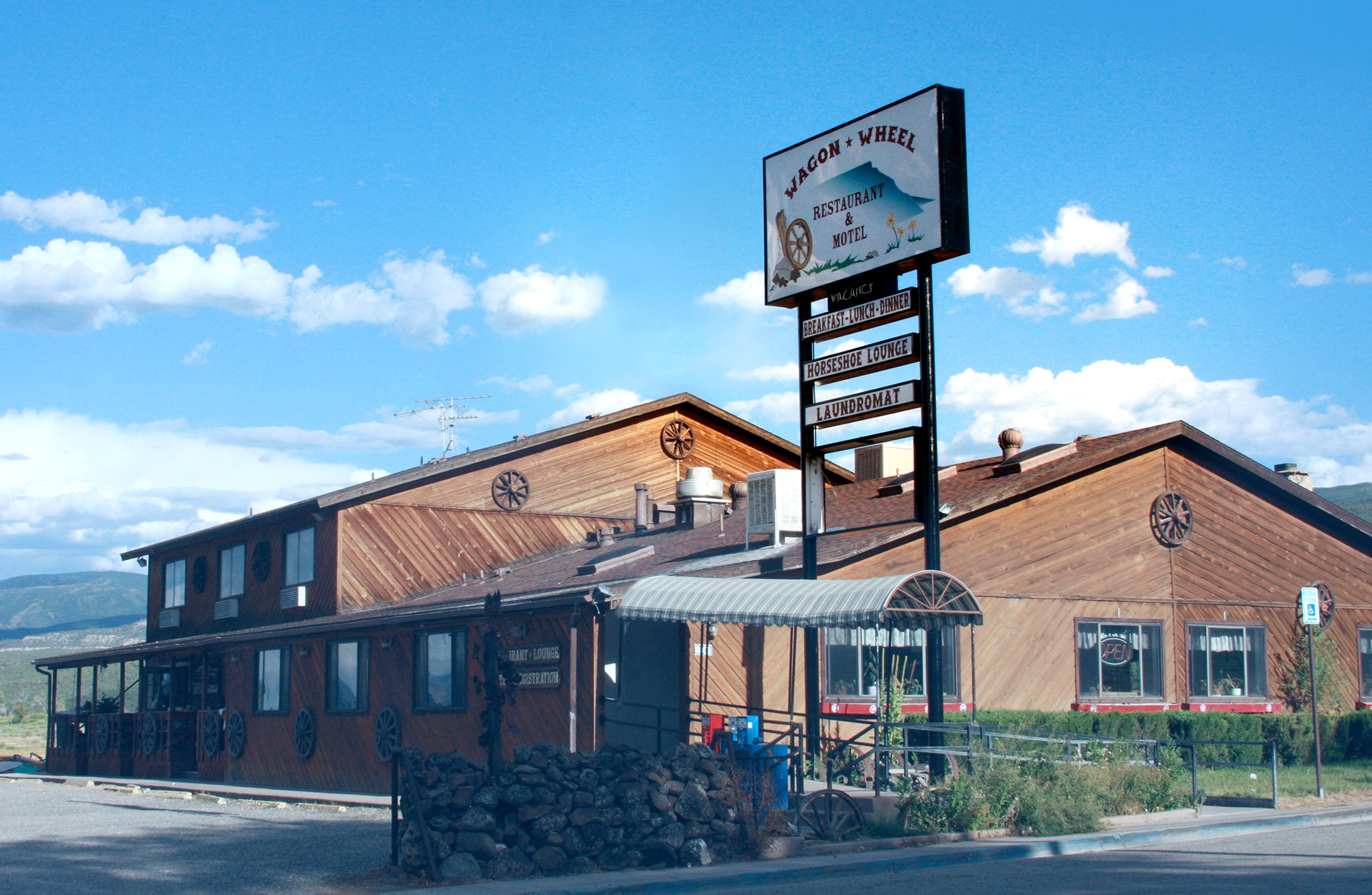 Restaurant & Motel