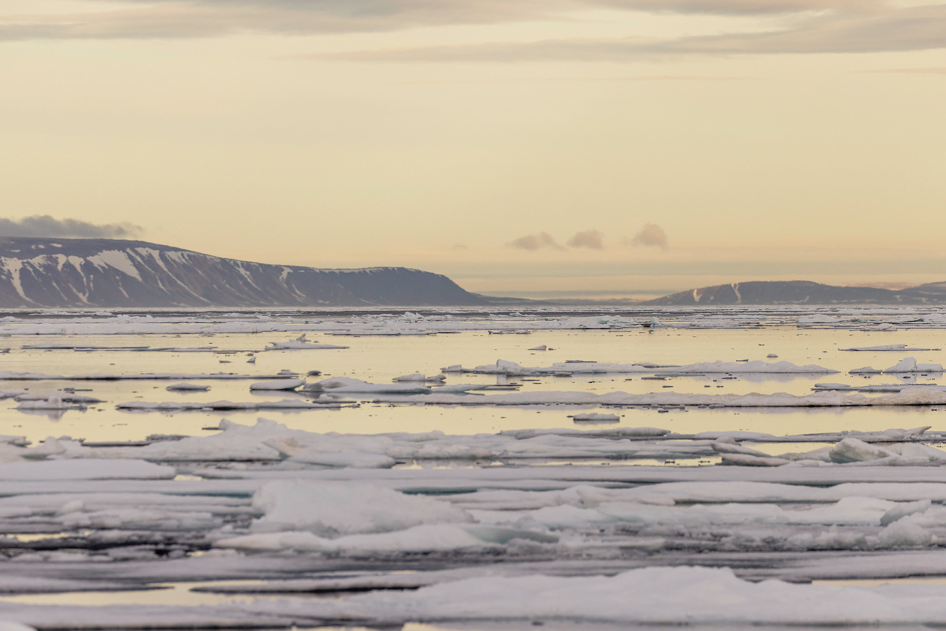 Midnight sun, Svalbard, Norway