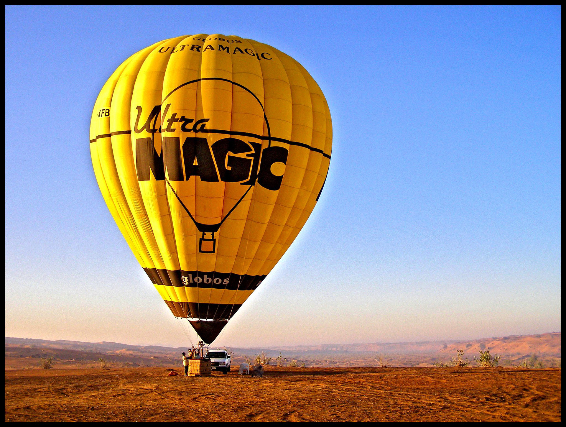 Hot air balloon in the Arabian Desert