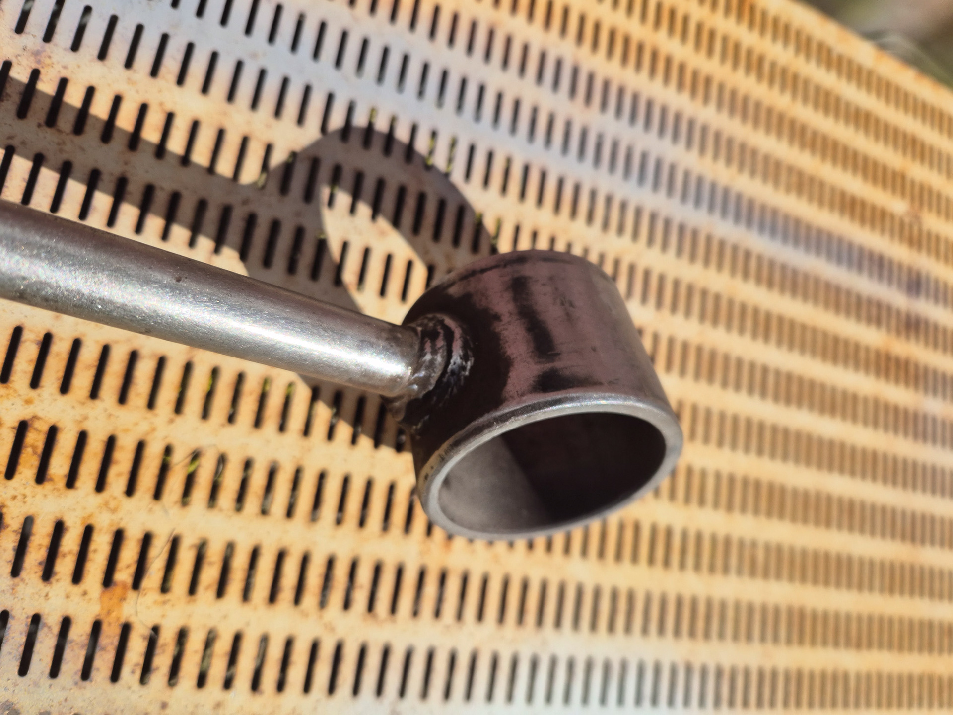 Sanded old paint and rust off