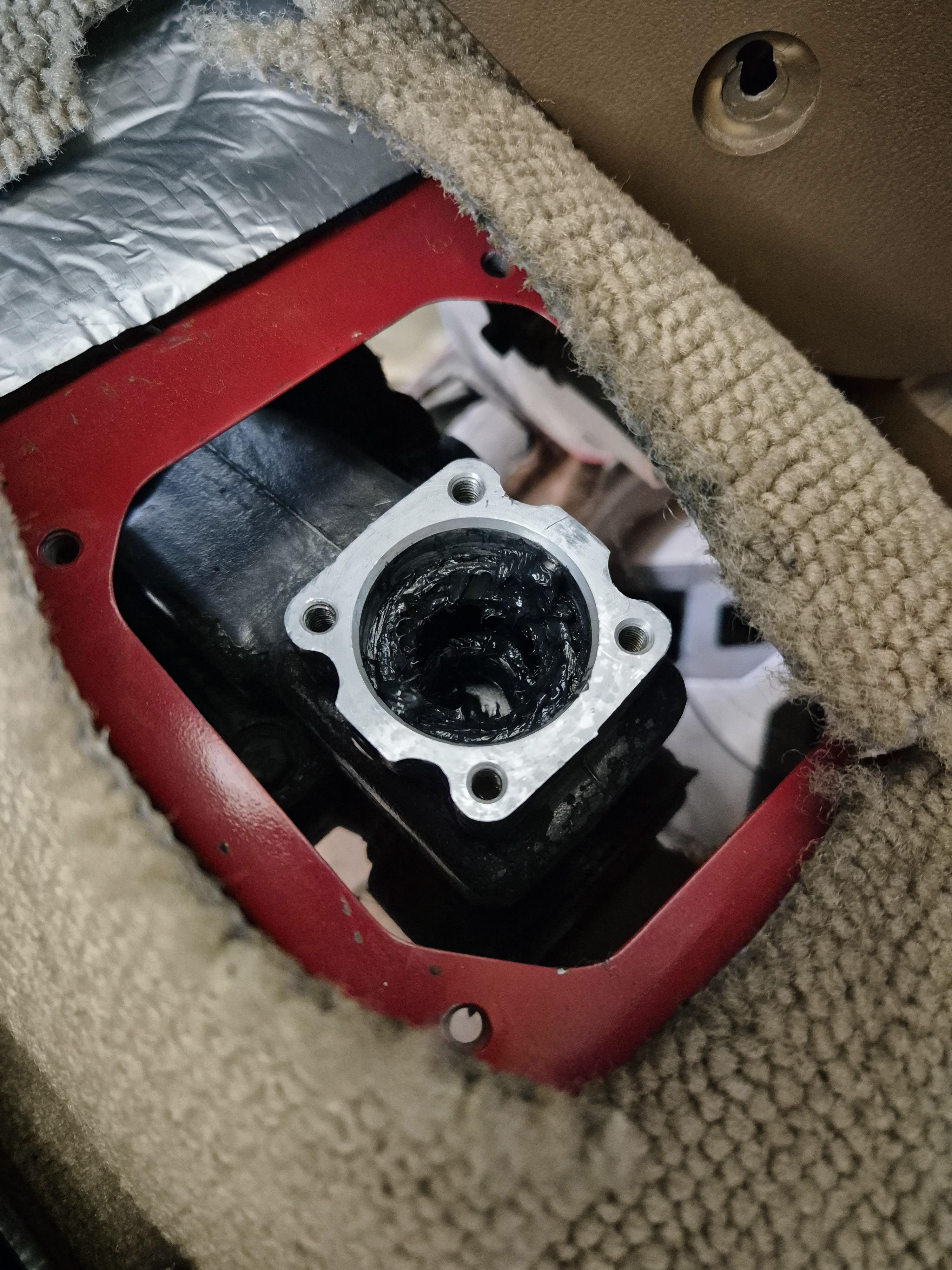 New OE Bushing, Rubber and grease