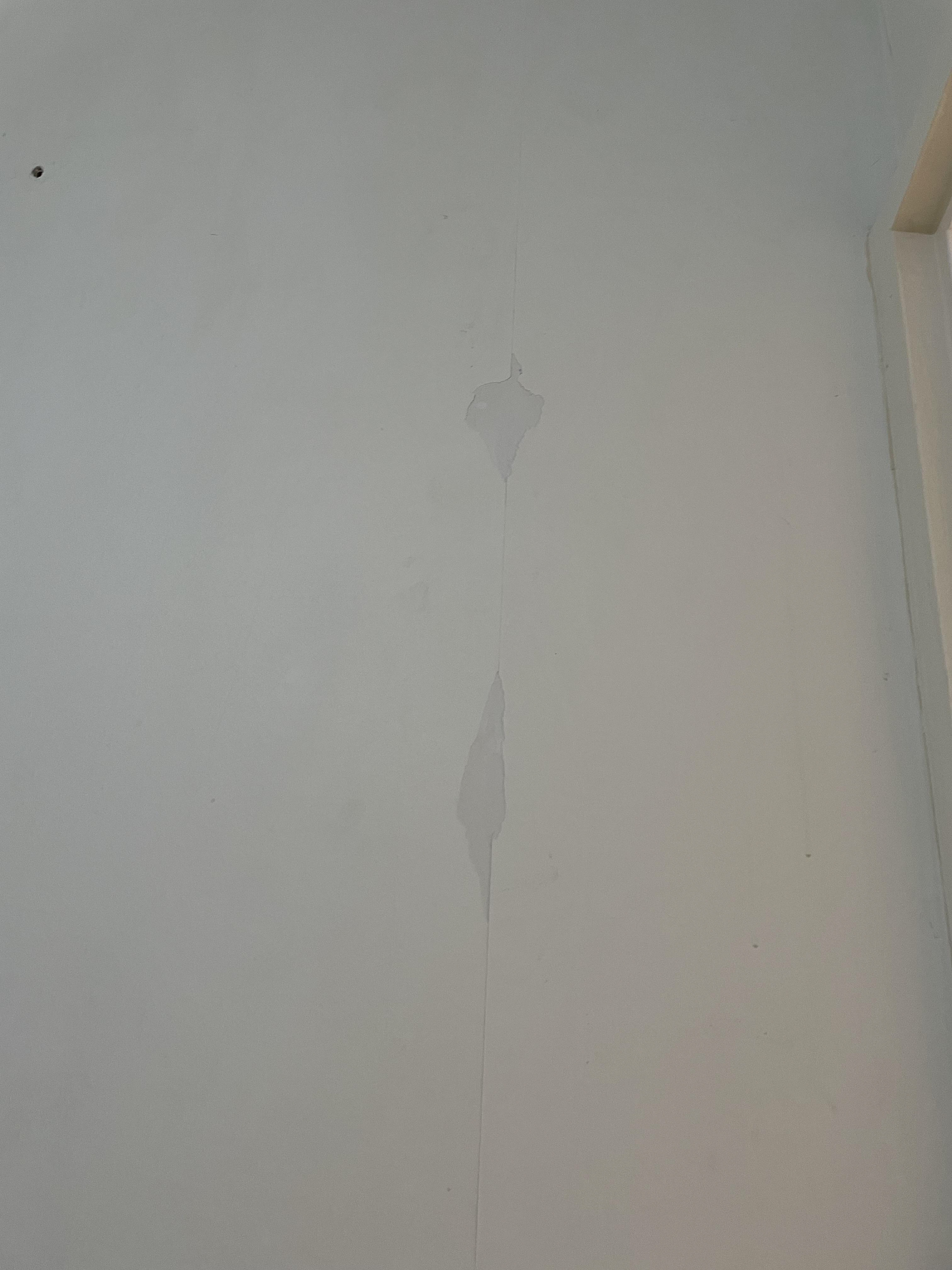 Pontos de reparo antes da instalação do papel de parede