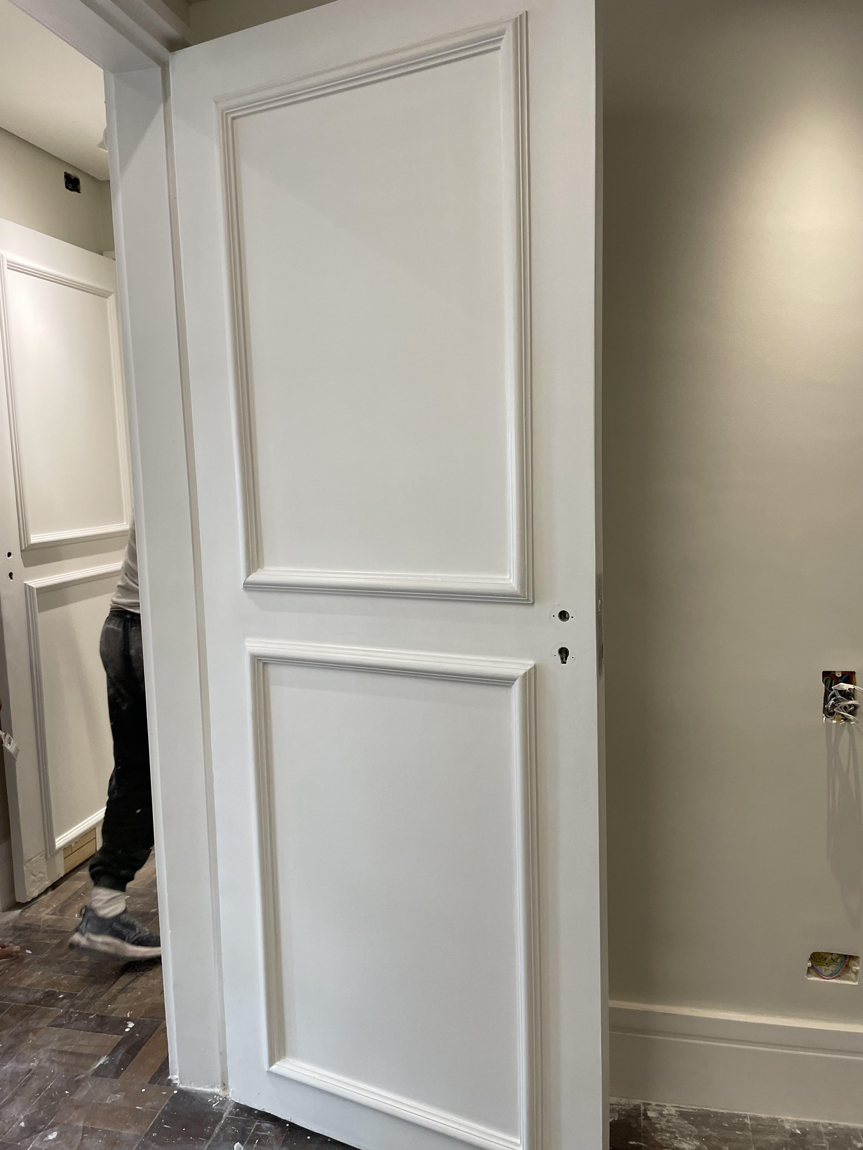 Porta com preparo + primeira demão feitos