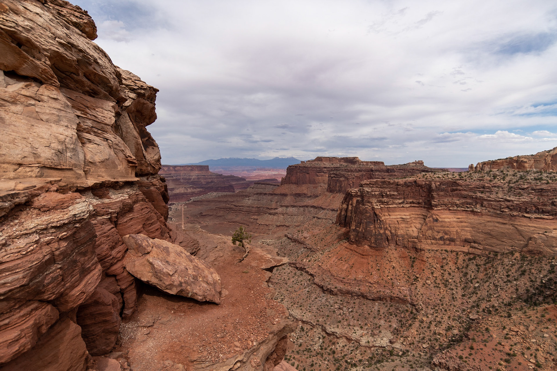 Shafer Canyon Overlook