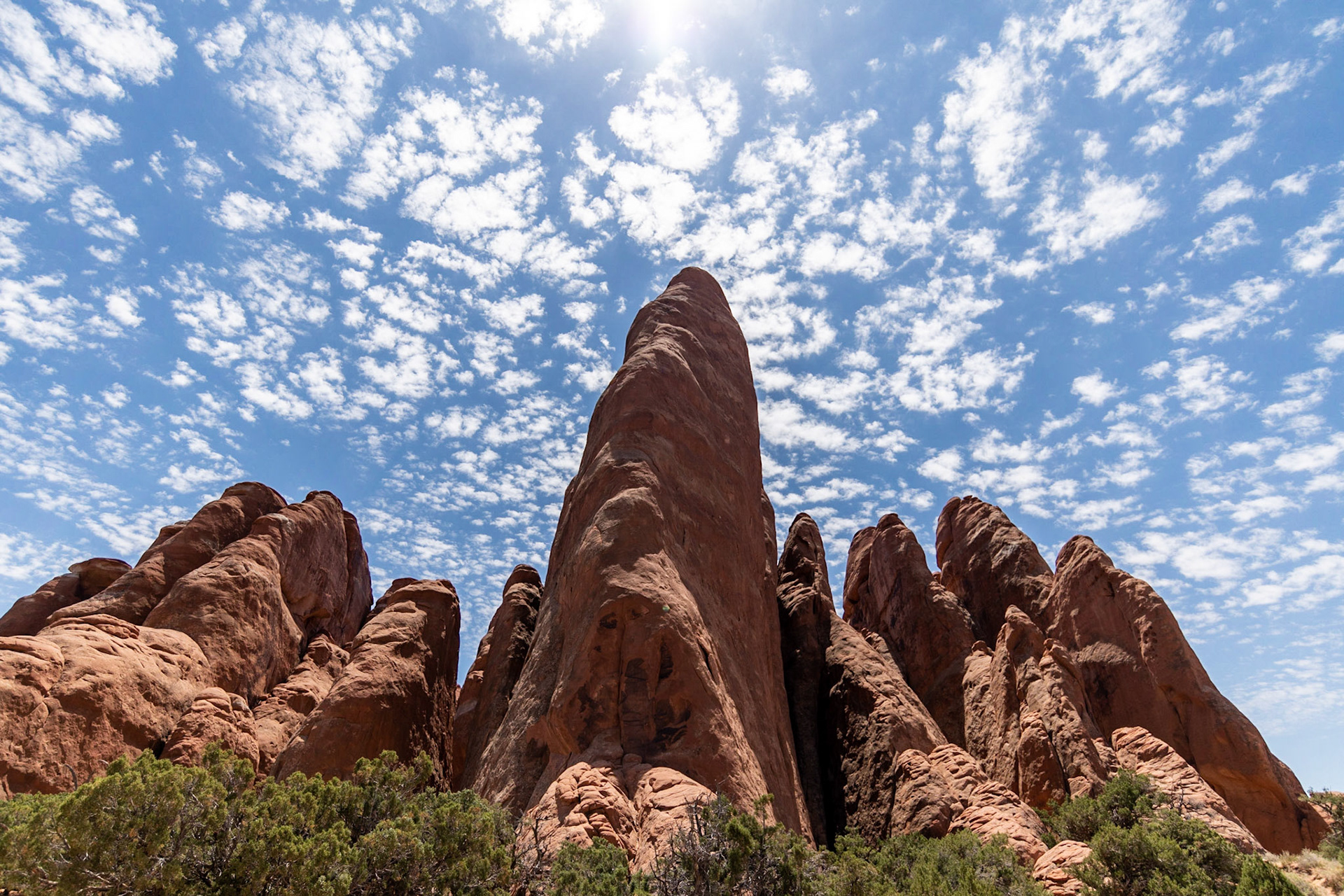 At the trailhead of Sand Dune/Broken Arch