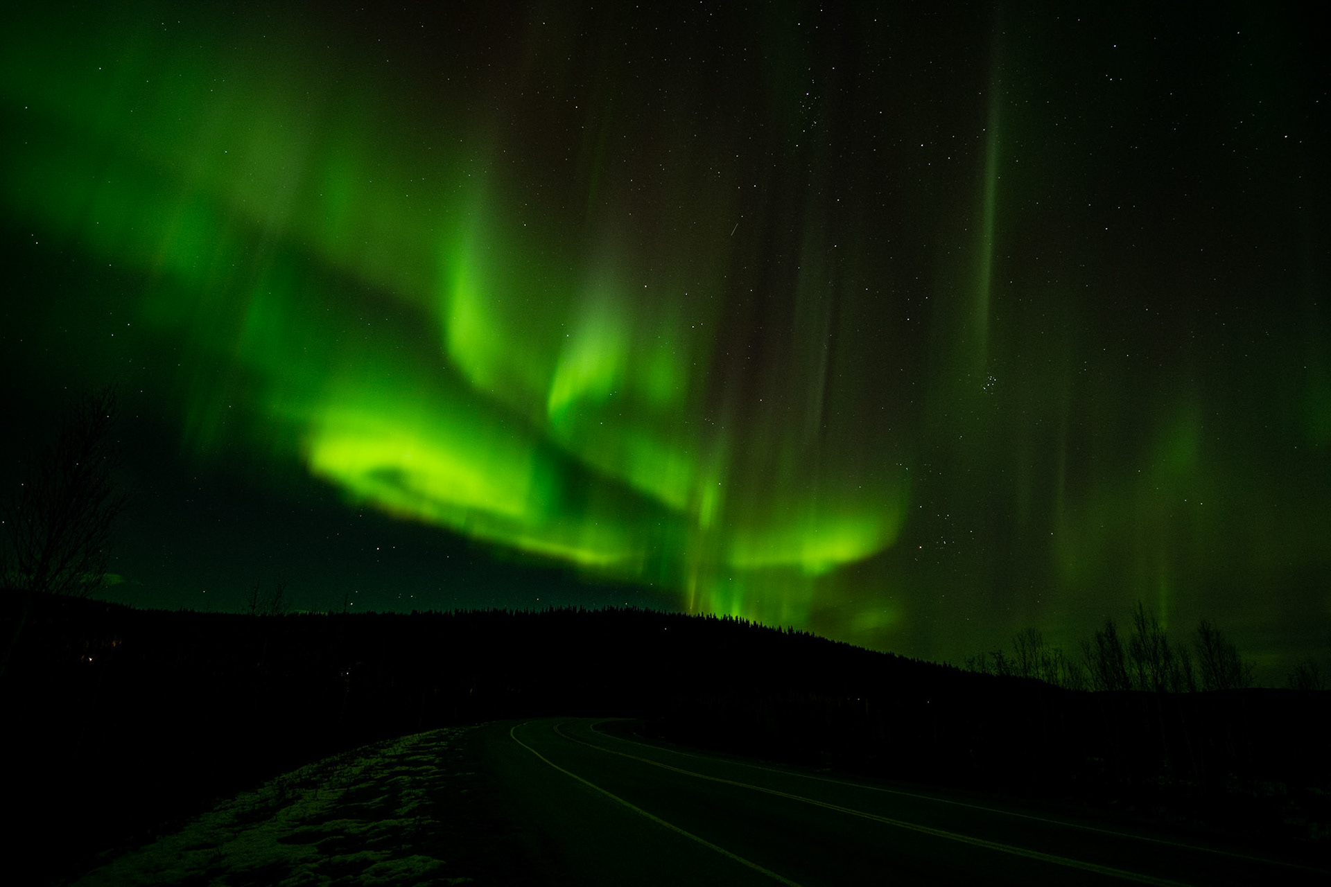 Aurora borealis on the way back from Murphy dome