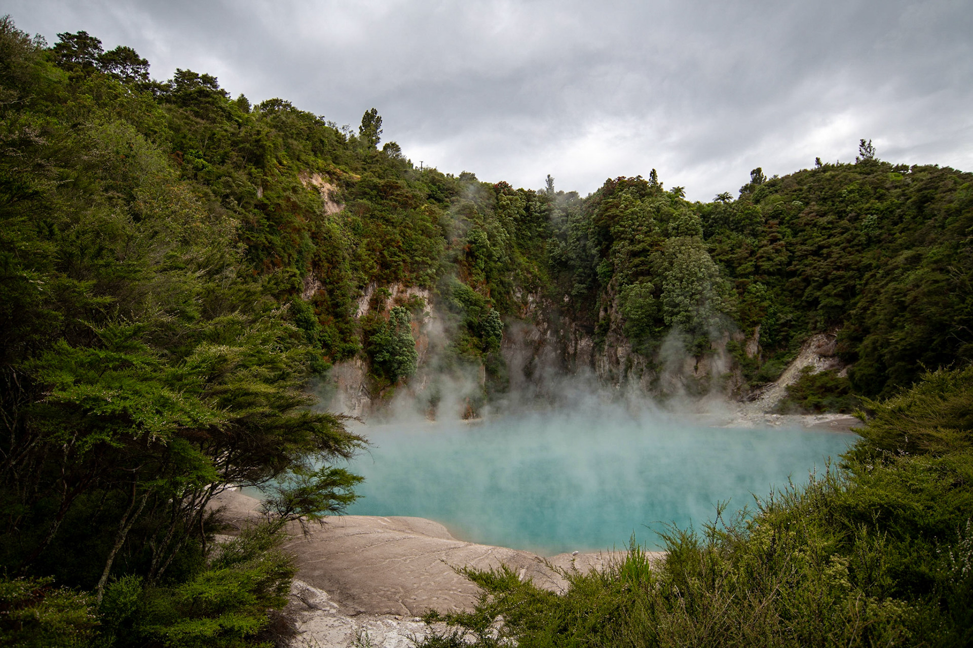 Inferno Crater, Waimangu Volcanic Valley