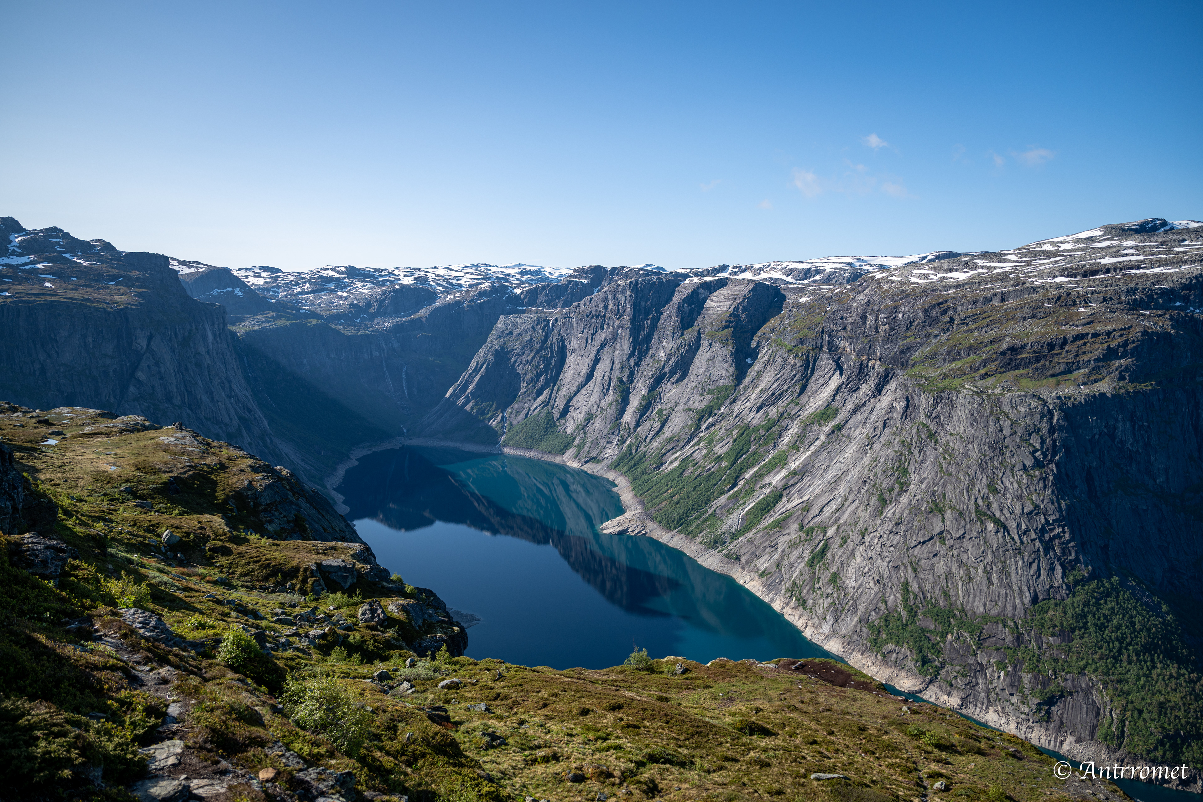 On the Trolltunga hike