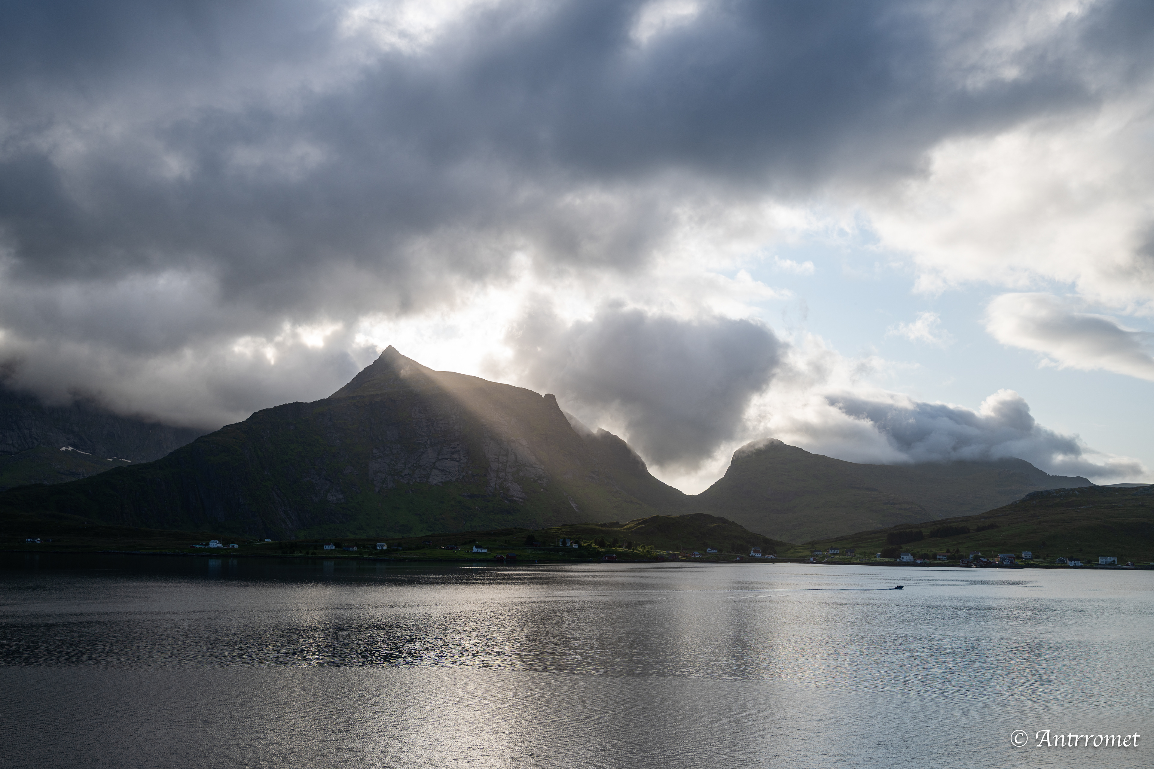 Midnight sun viewpoint
