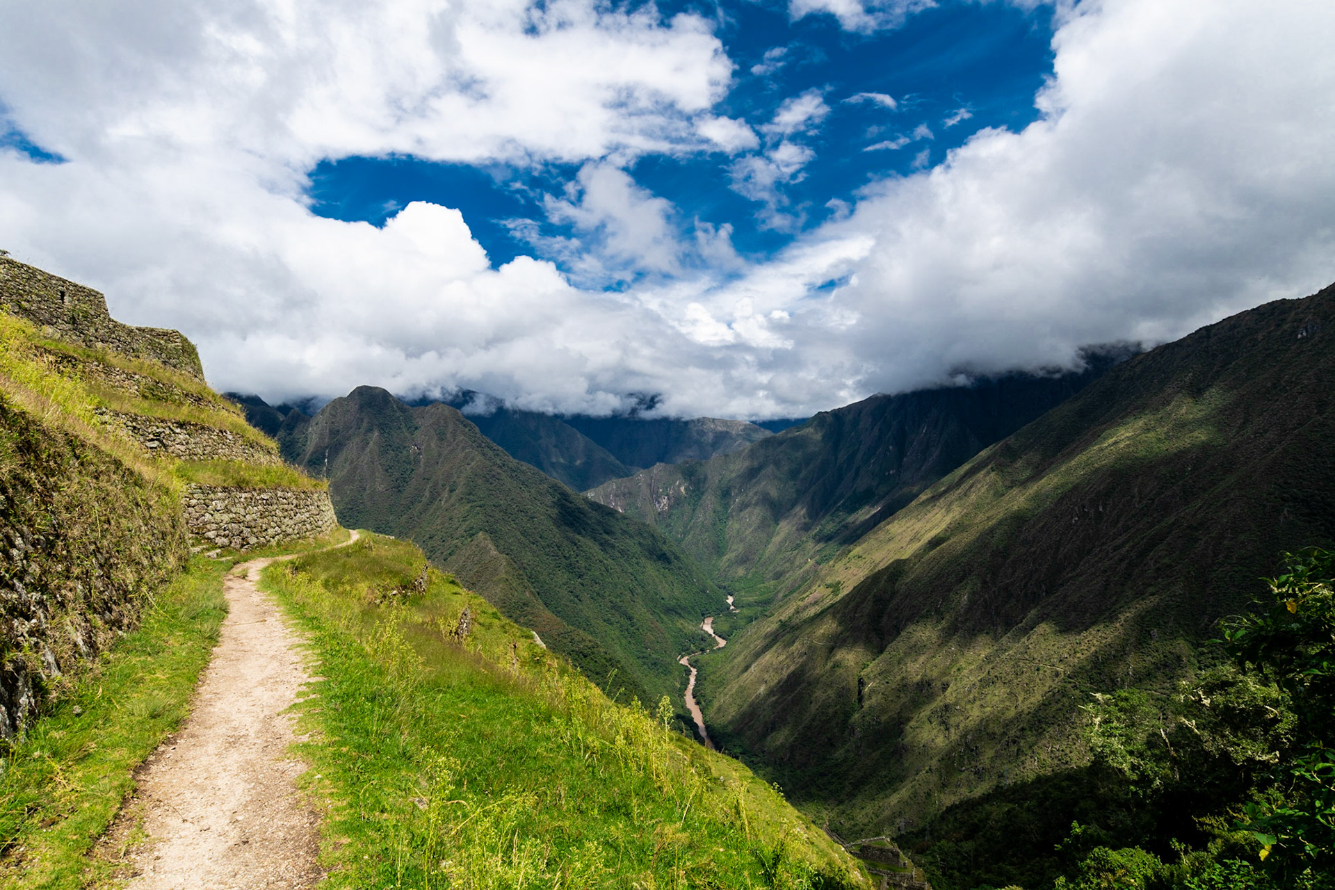 Intipata ruins (Classic Inca Trail Day 3)
