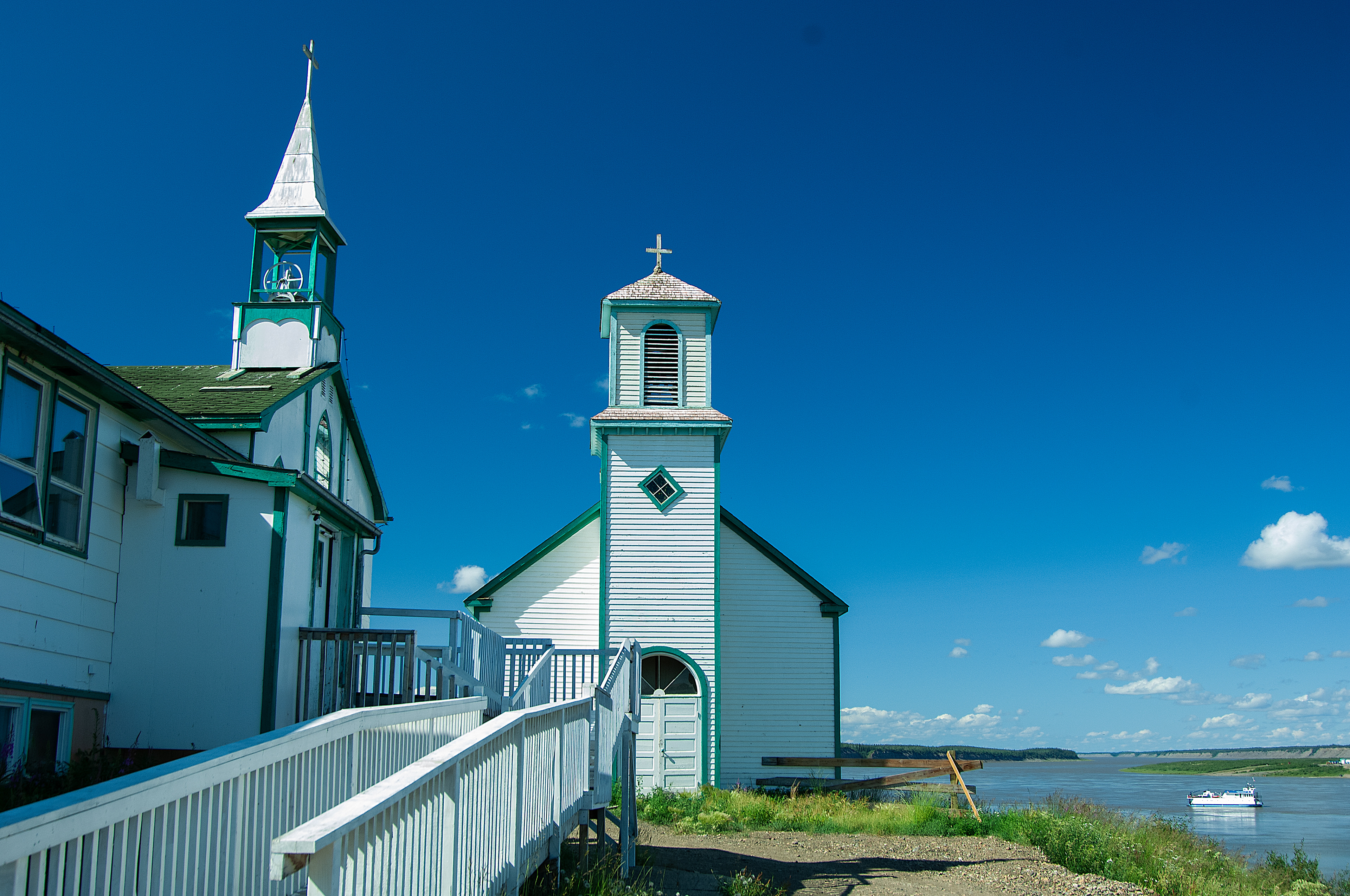 Church, Tsiigehtchic