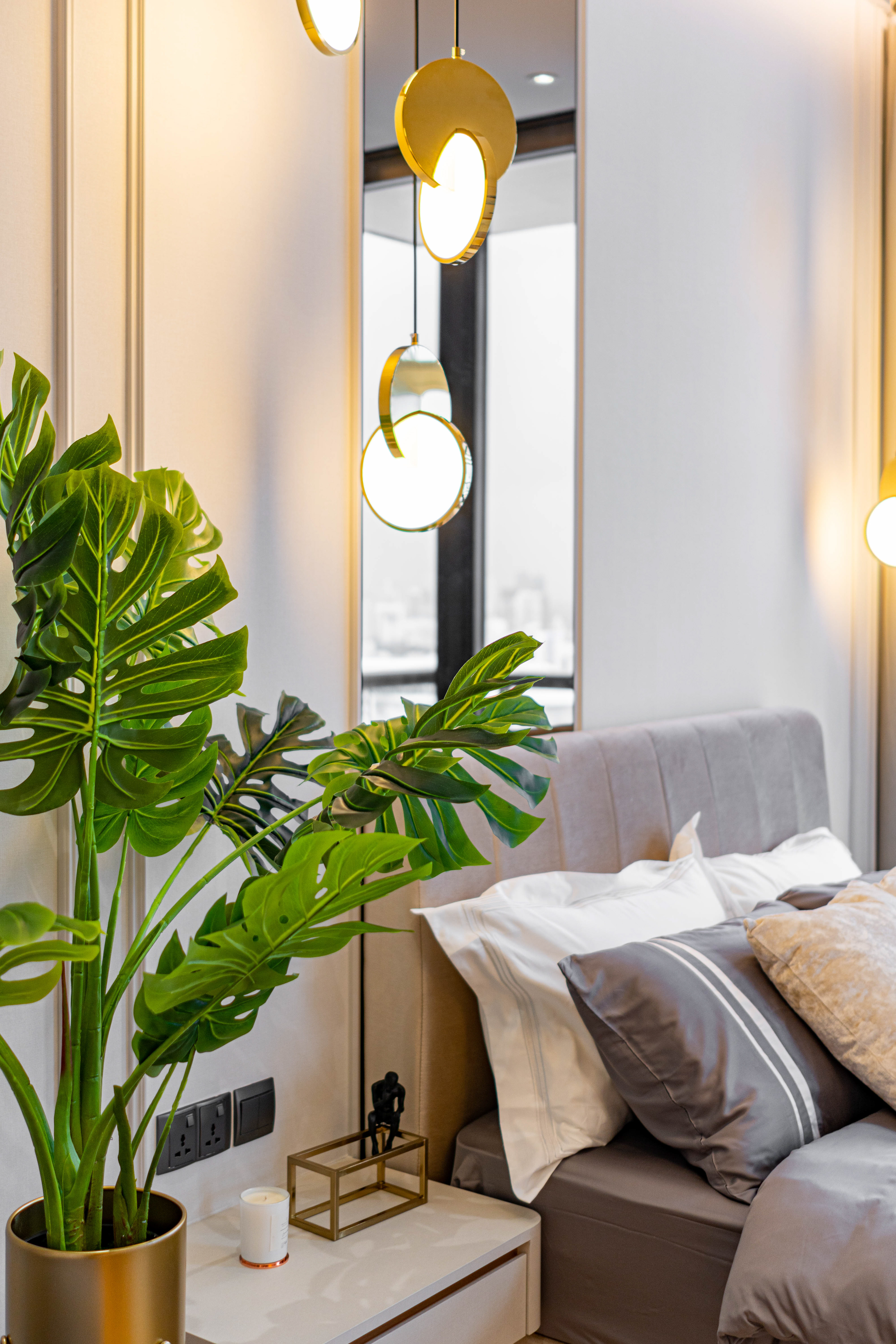 Condo bedroom - Rezt+Relax