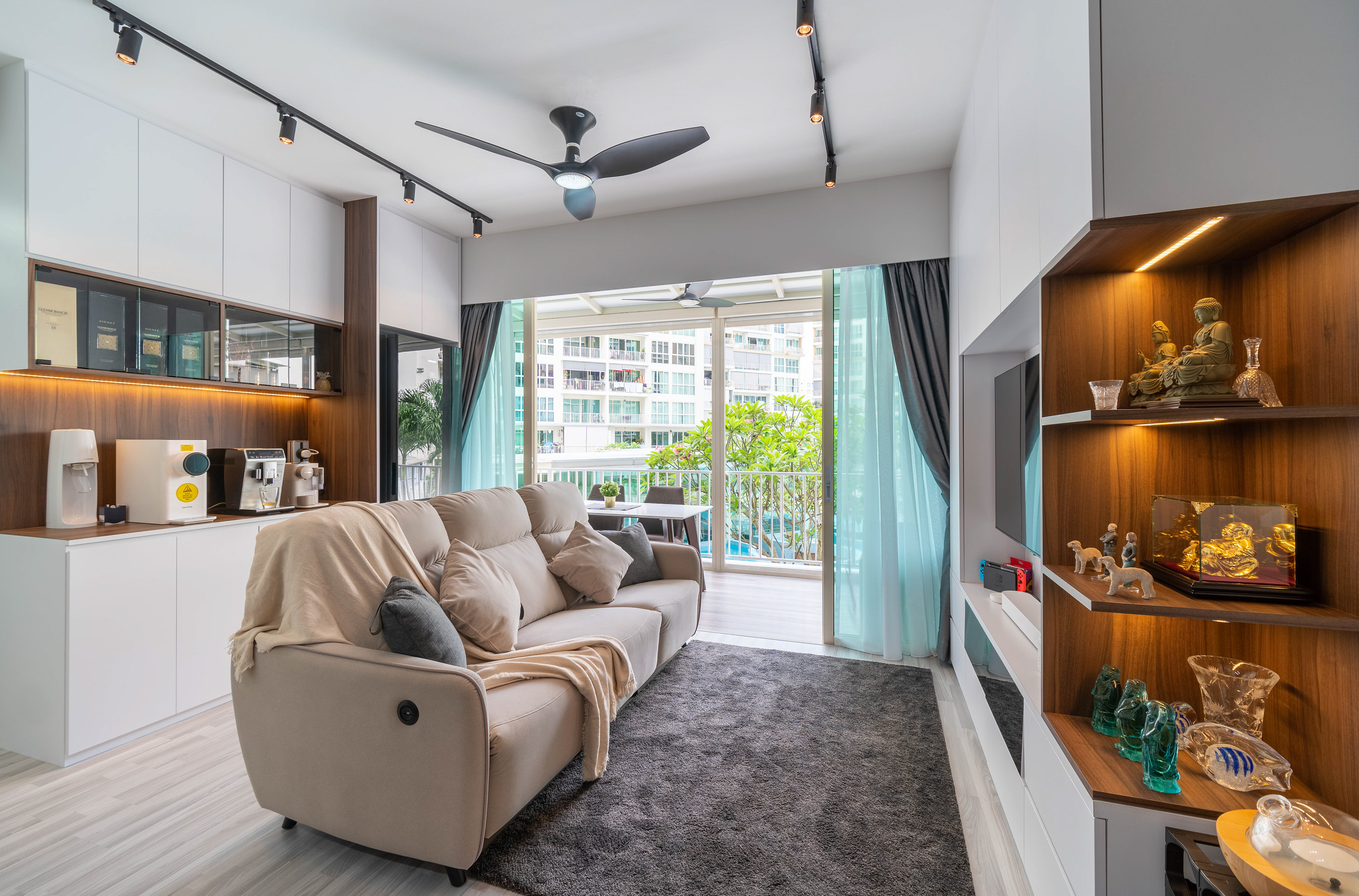 Condo living room - Rezt+Relax