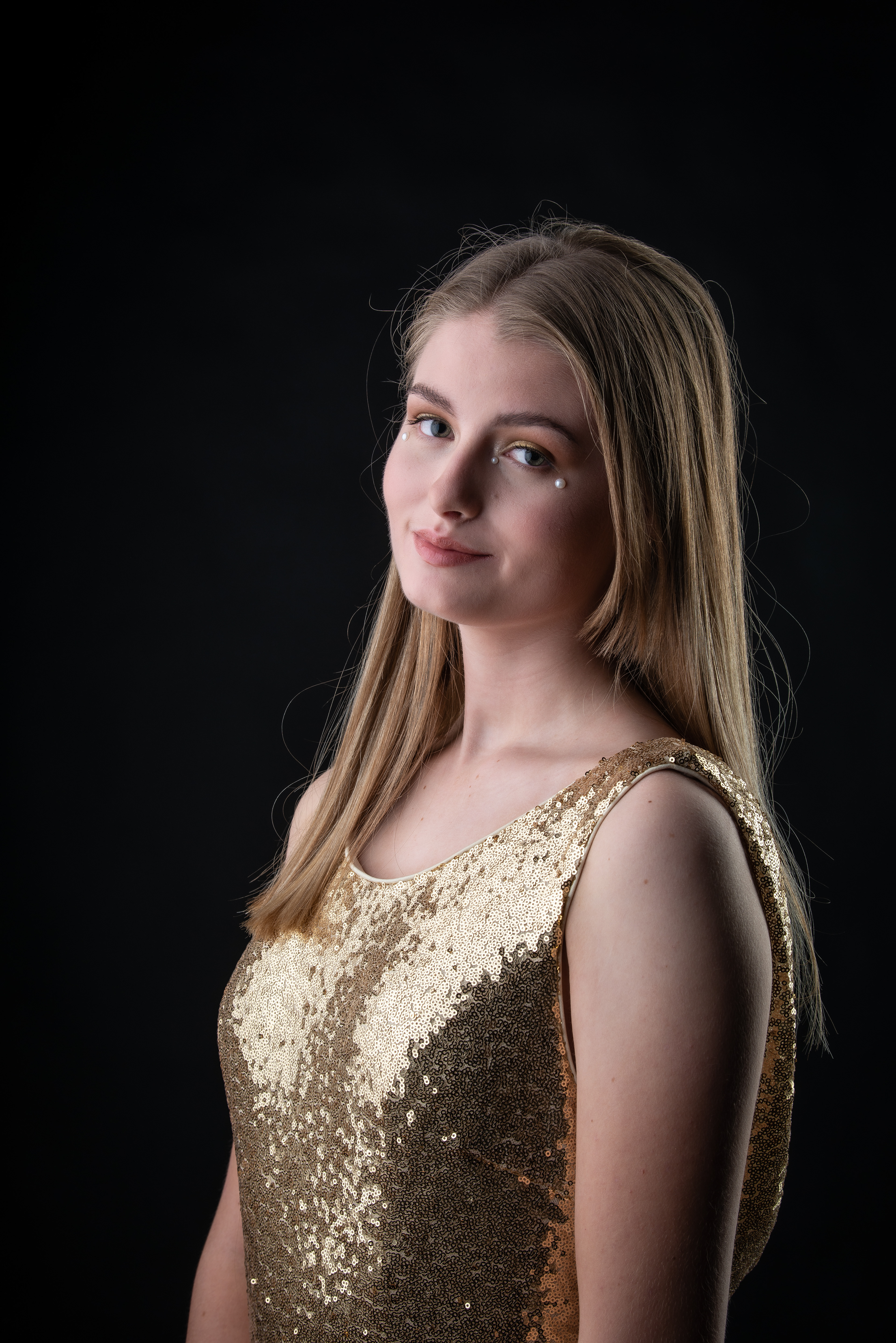 Model: Victoria Toft Waksvik & Makeup: Emma Boel