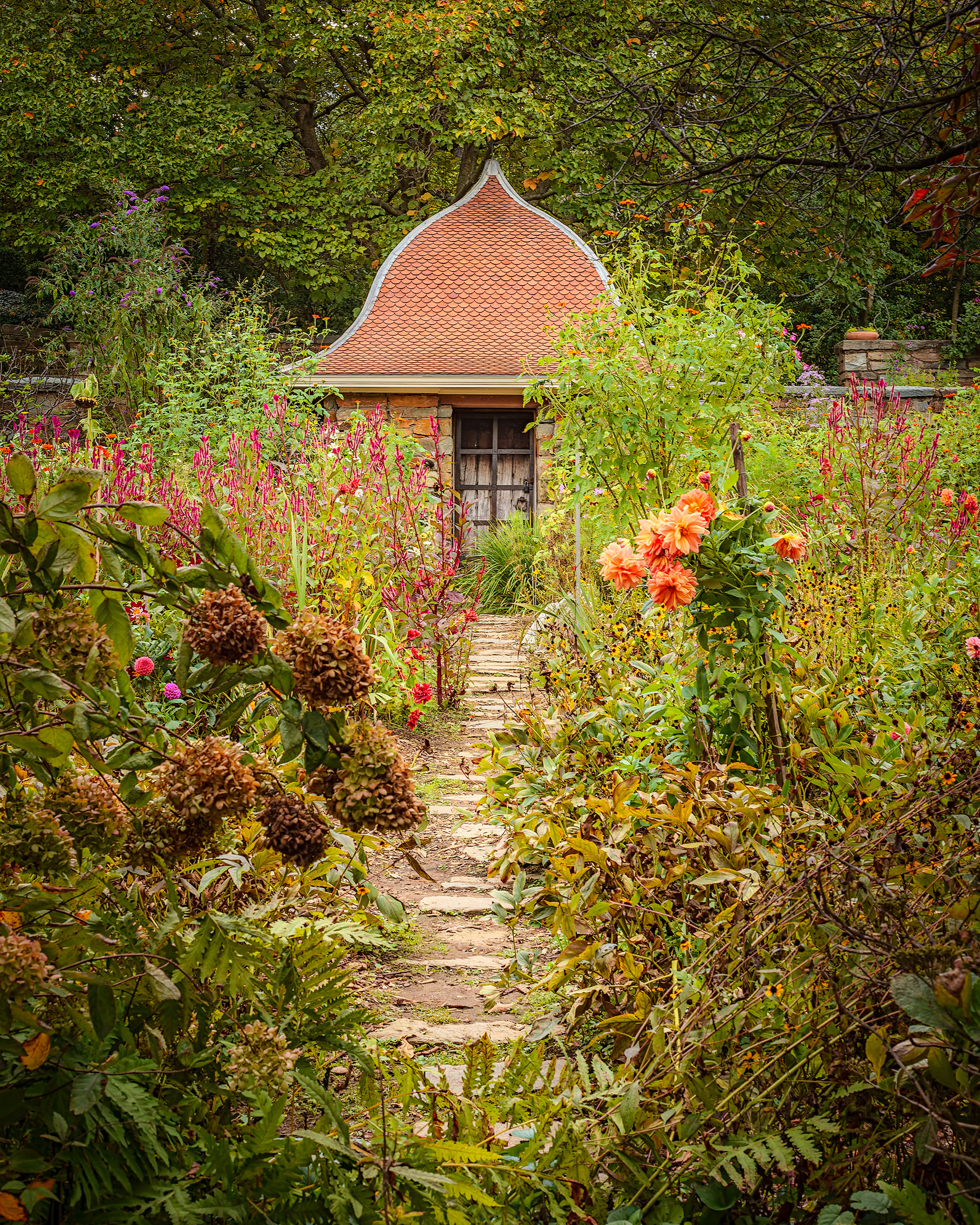 Dumbarton Oaks, USA photographed by Alan Lennox