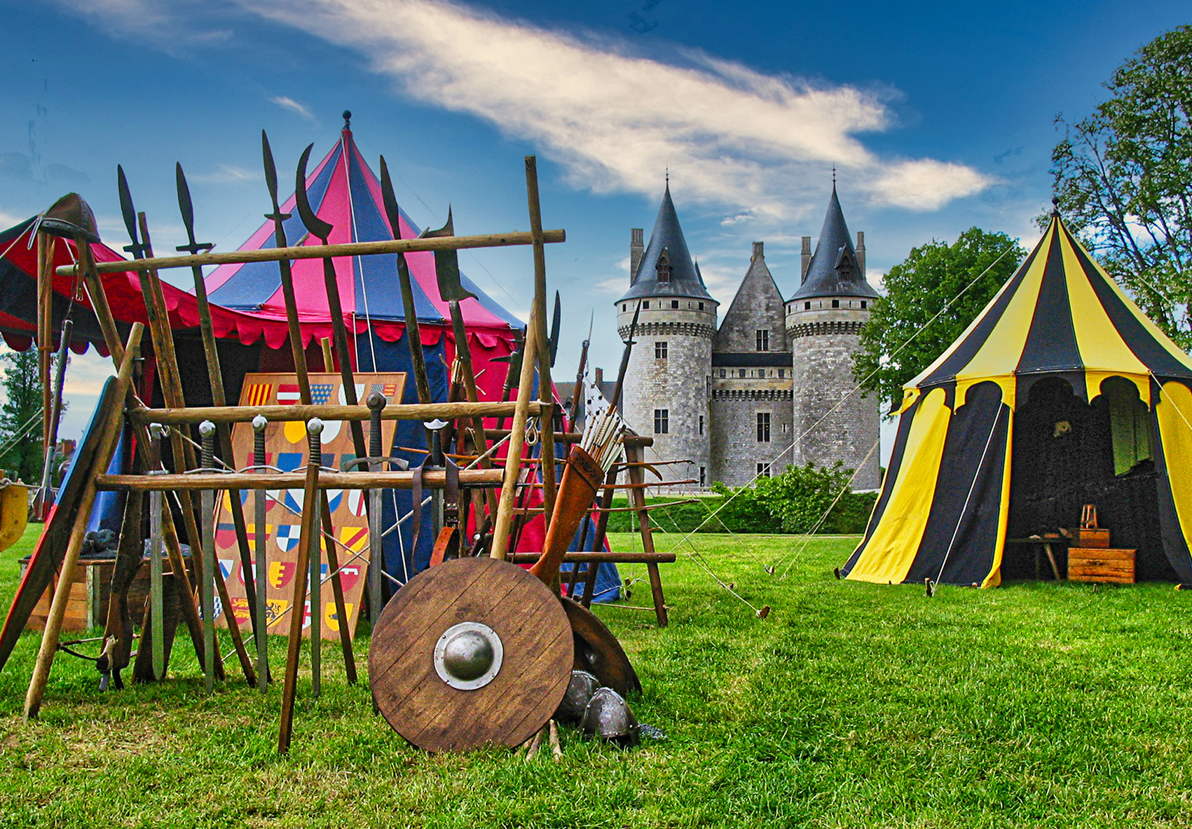 CHATEAU SULLY-SUR-LOIRE