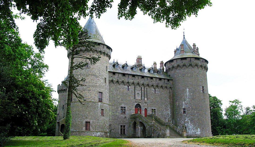 CHATEAU COMBOURG