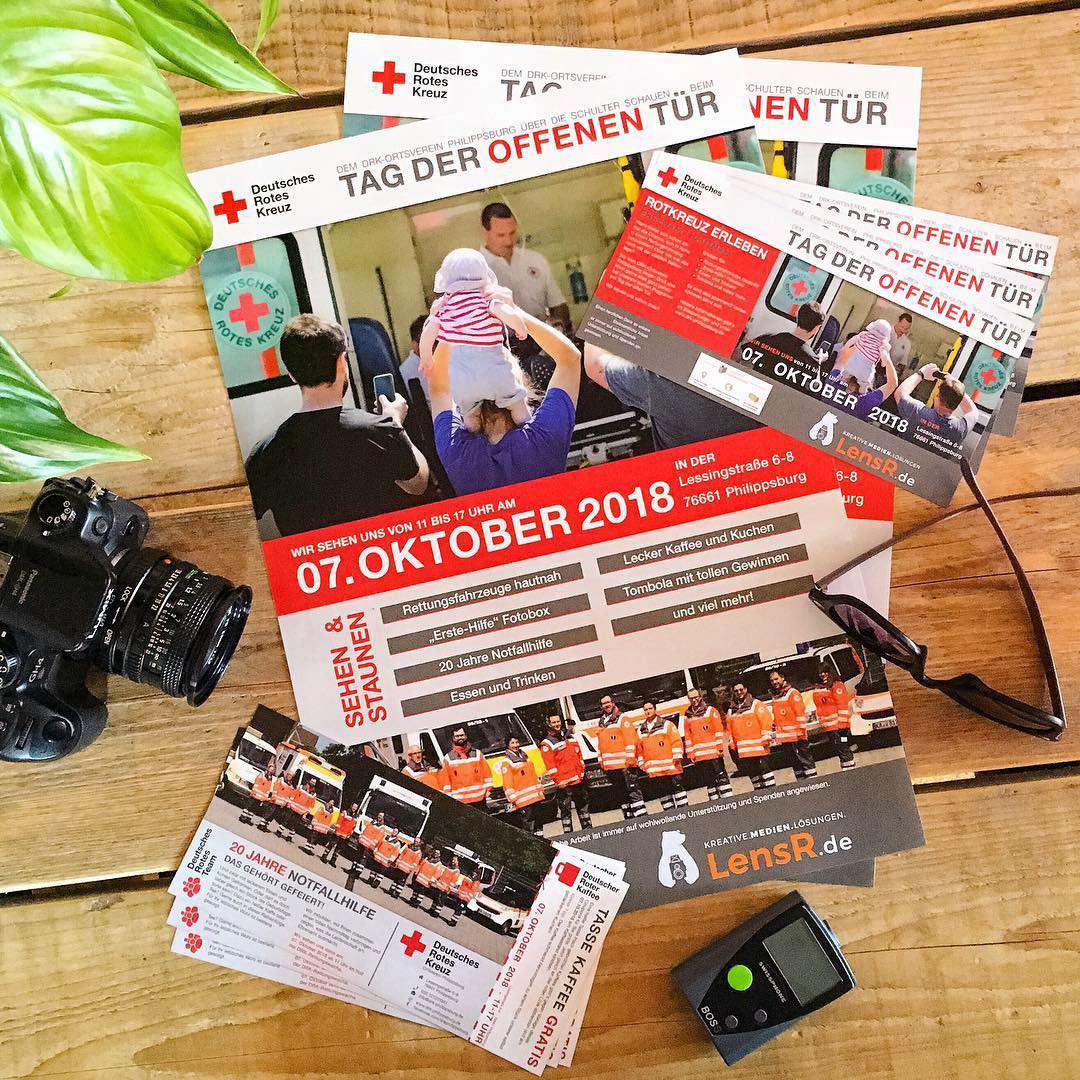 Social Media Hinweis auf Flyer und Plakate