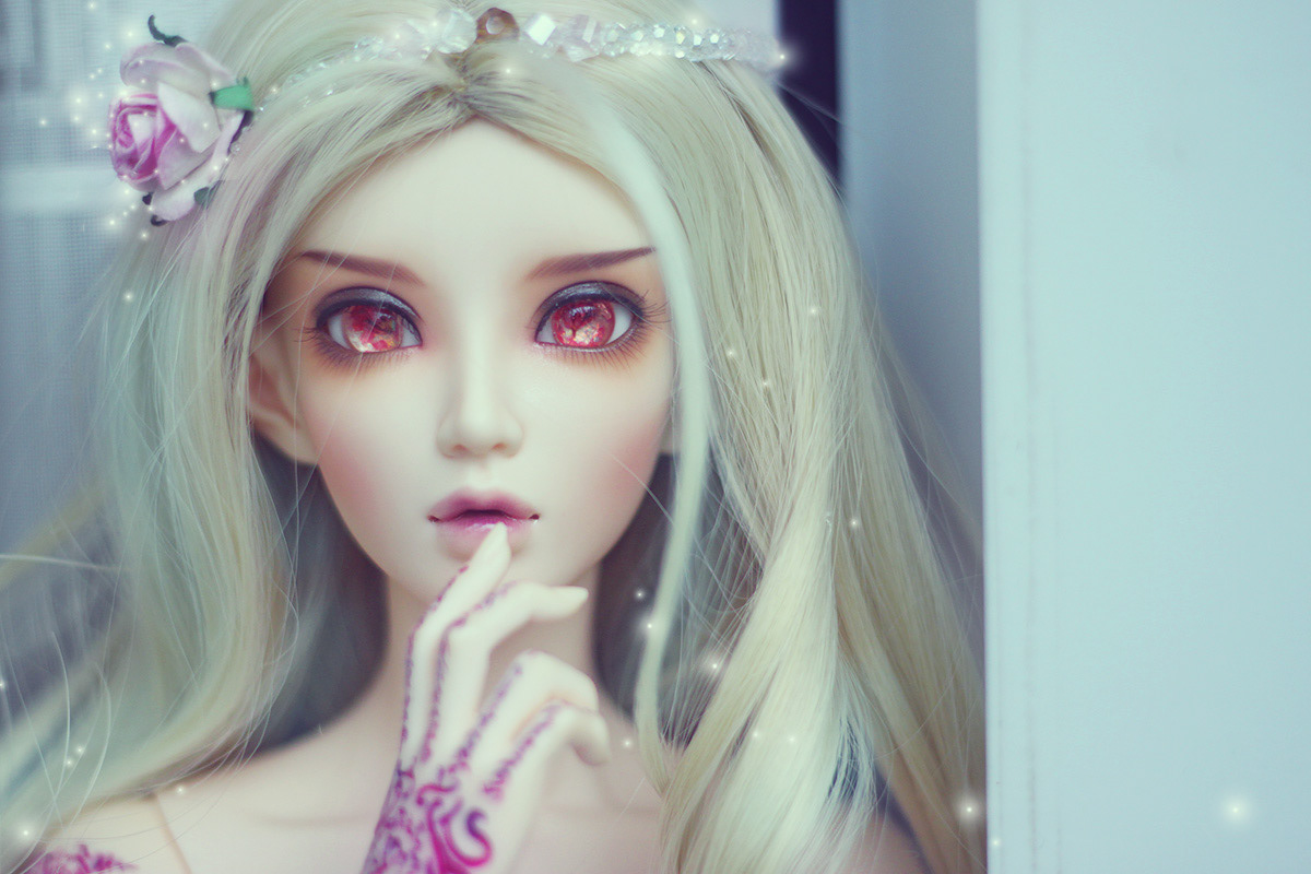 I won Enchanted Doll Eye Photo Contest with this photo