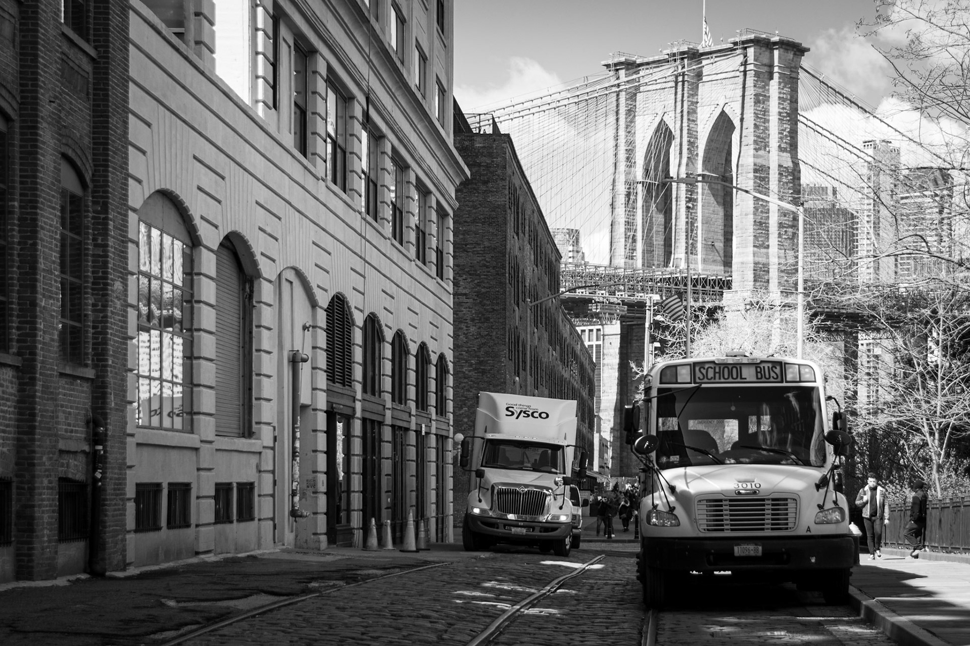 School Bus near Brooklyn Bridge