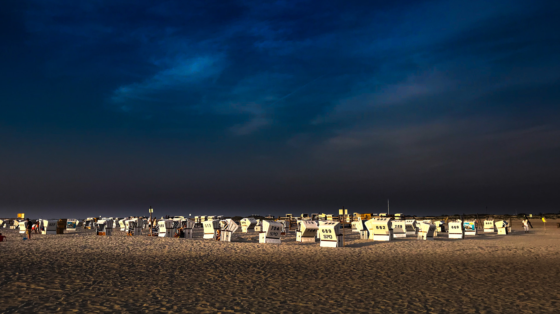 Aufkommendes Gewitter am Strand von SPO