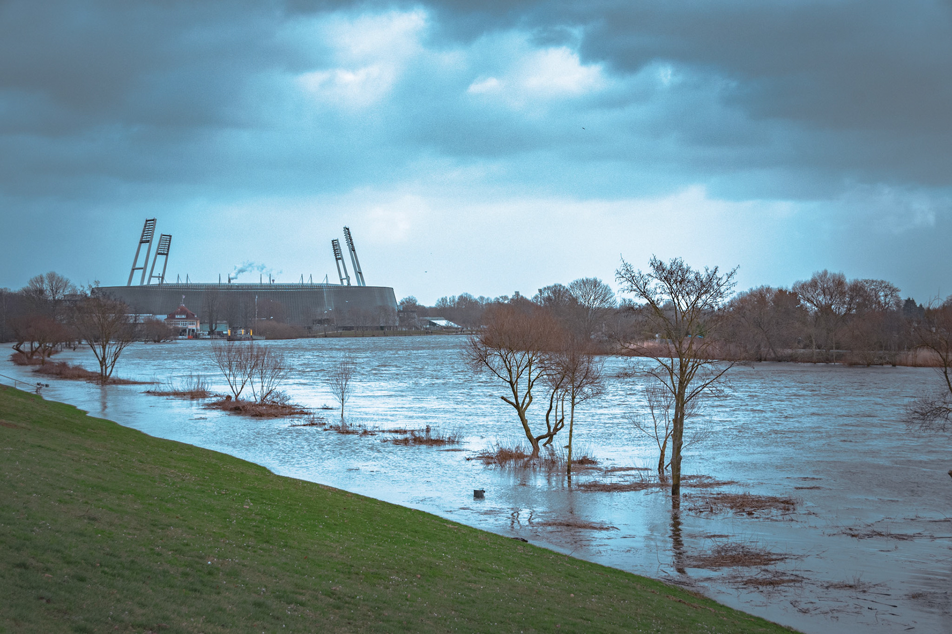 Weser Stadion bei Hochwasser