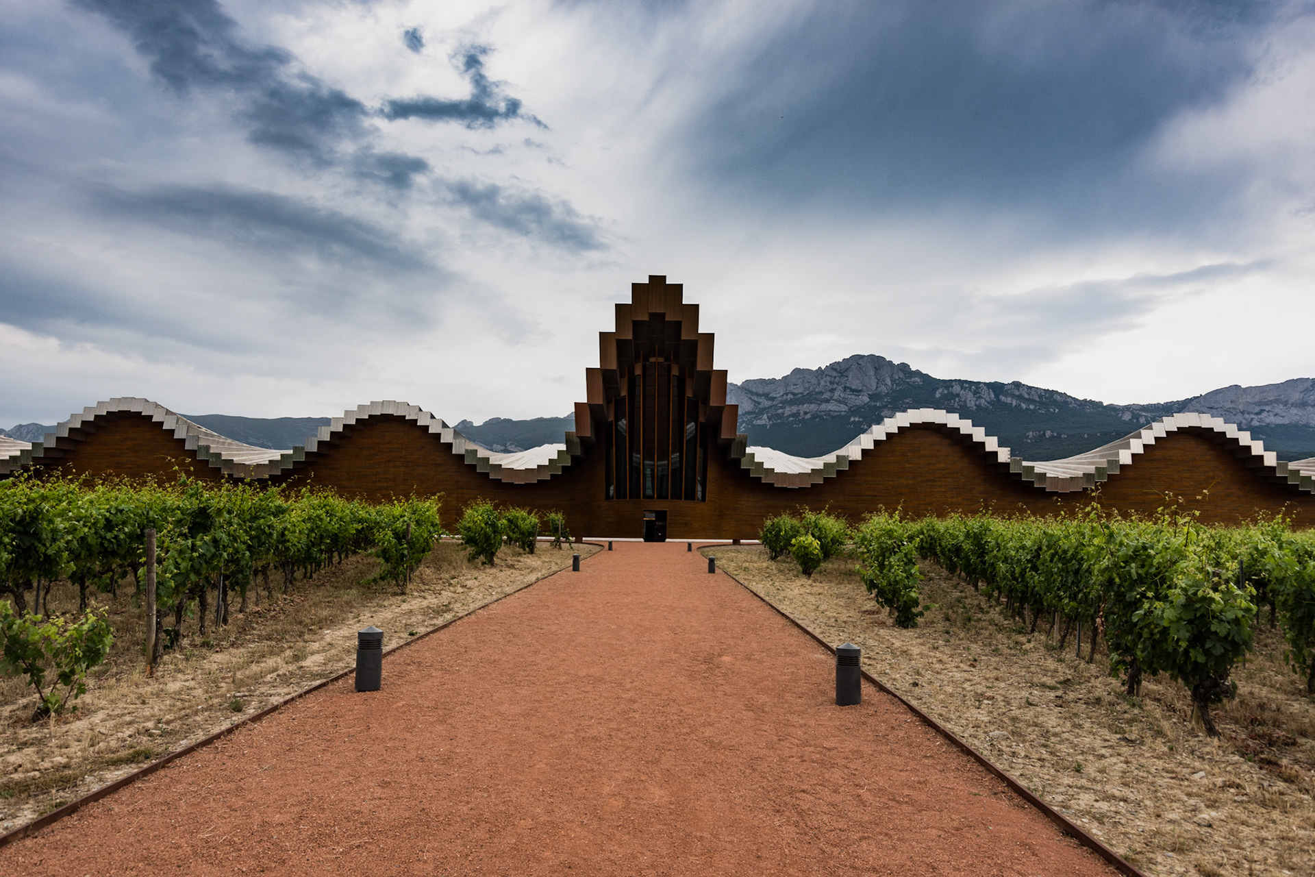 Bodegas Ysios - La Rioja