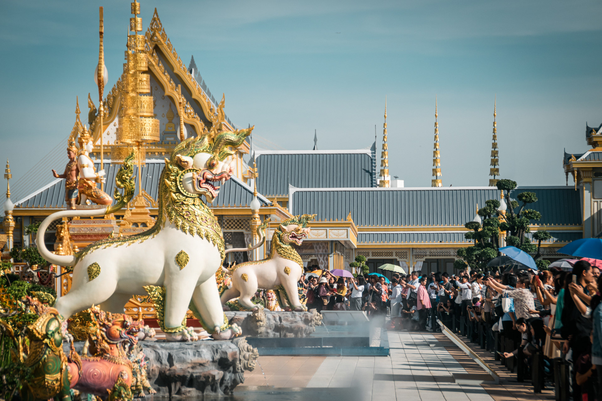 Bangkok, Thailand - tijdelijk mausoleum begrafenis koning Bhumibol