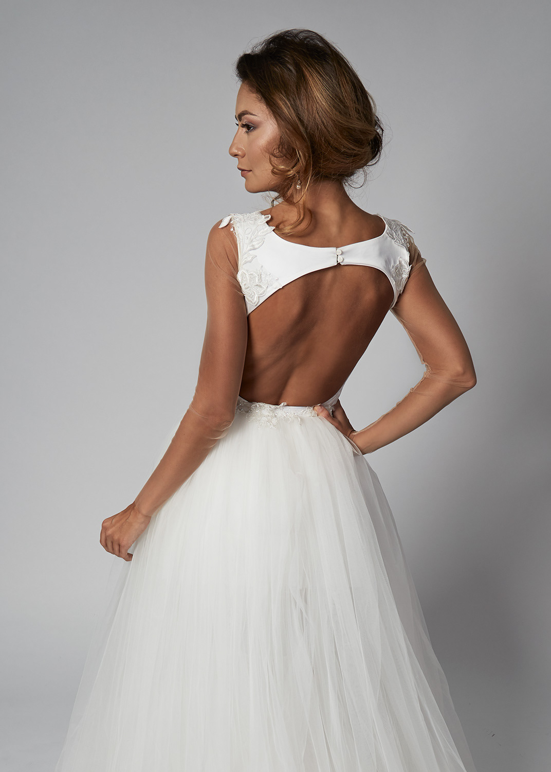 rochie de mireasa cu spatele gol