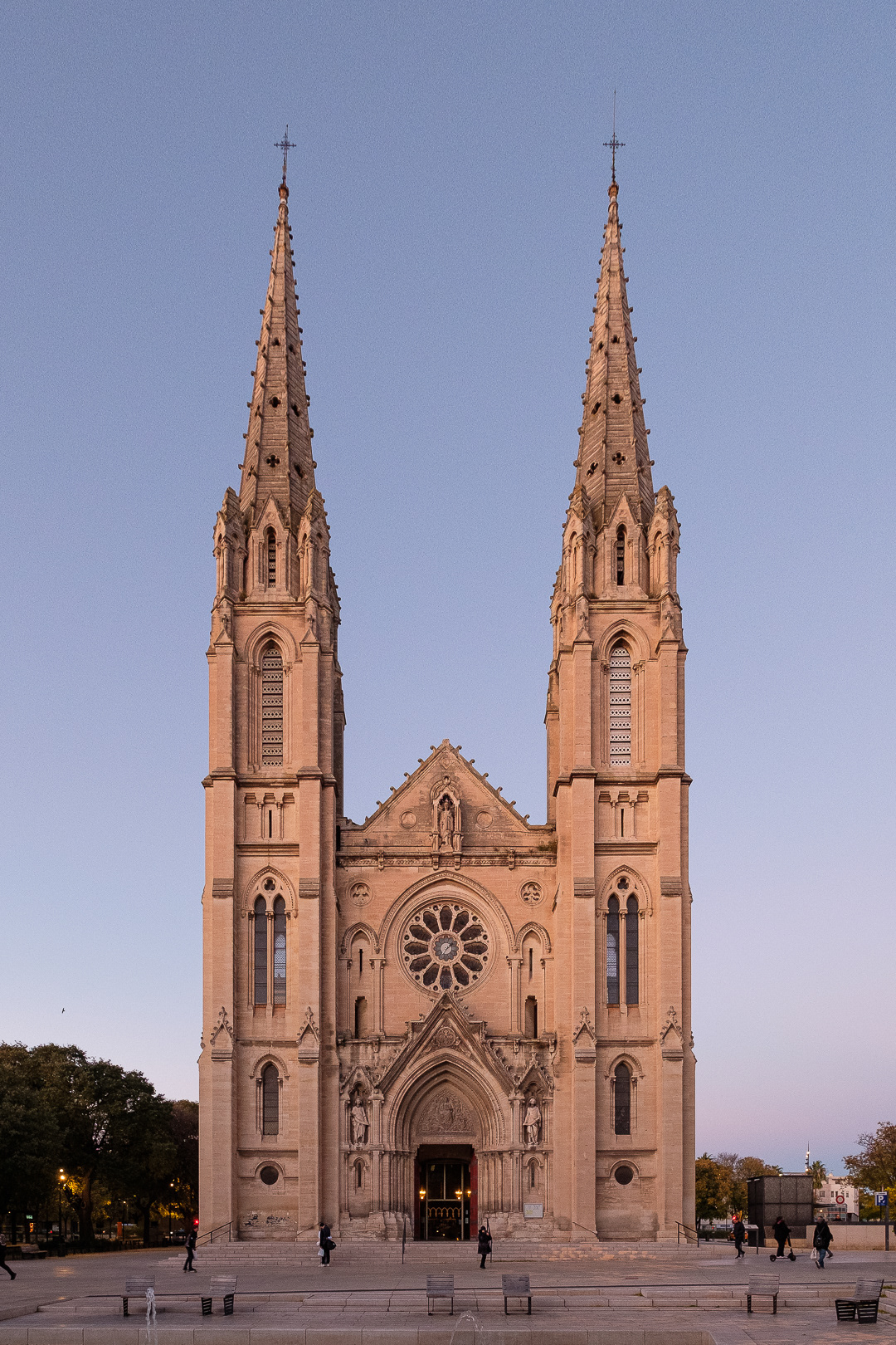 Église Saint-Baudile, Nîmes