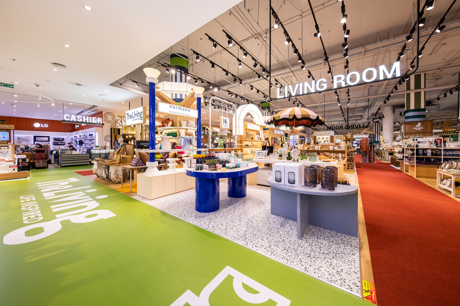 THE LIVING HALL @SIAM PARAGON