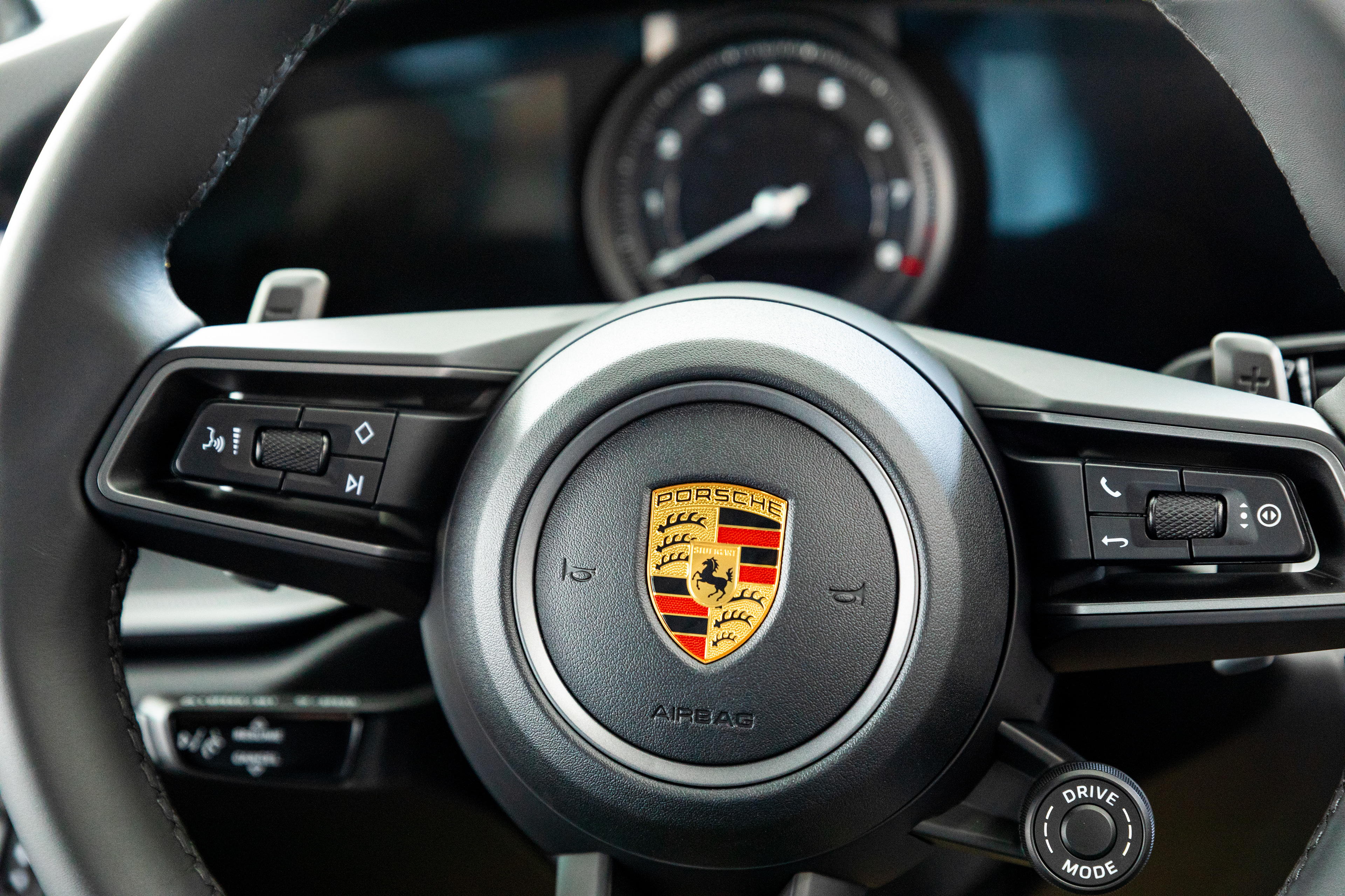 SHOWROOM PORSCHE
