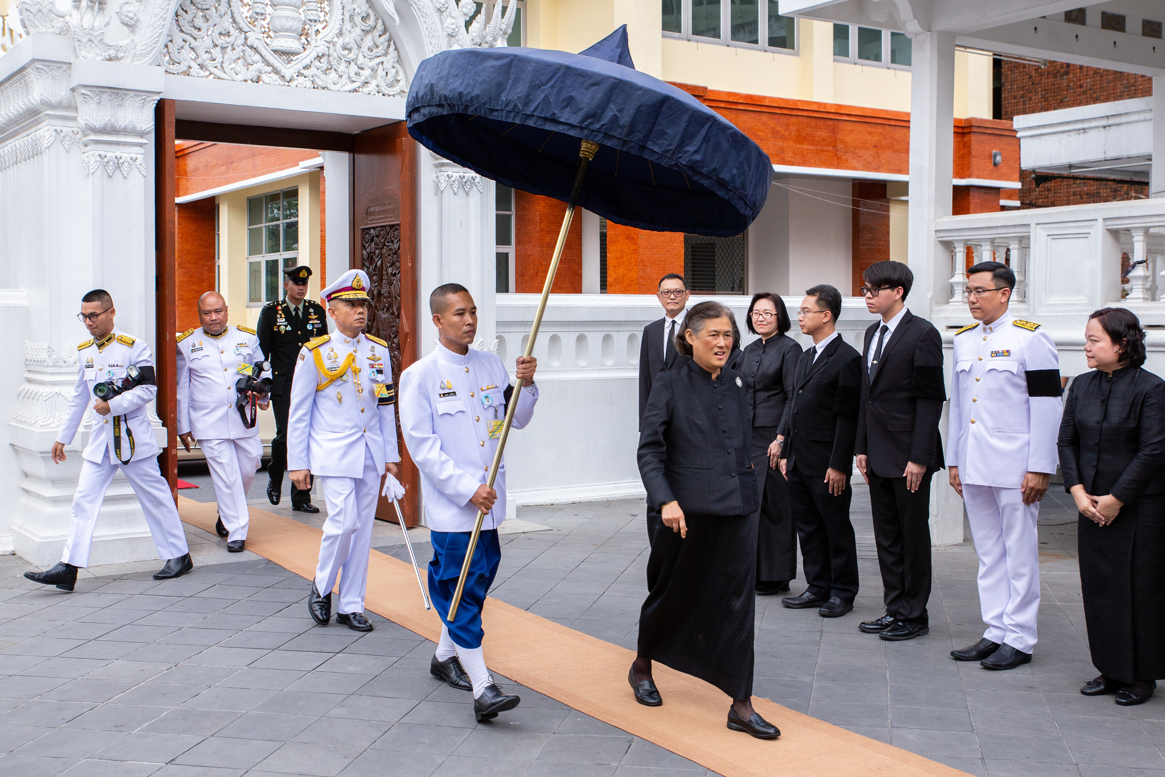 Her Royal Highness Princess Maha Chakri Sirindhorn attended the cremation ceremony at the crematorium of Wat Makut Kasat Ri Ya Ram.